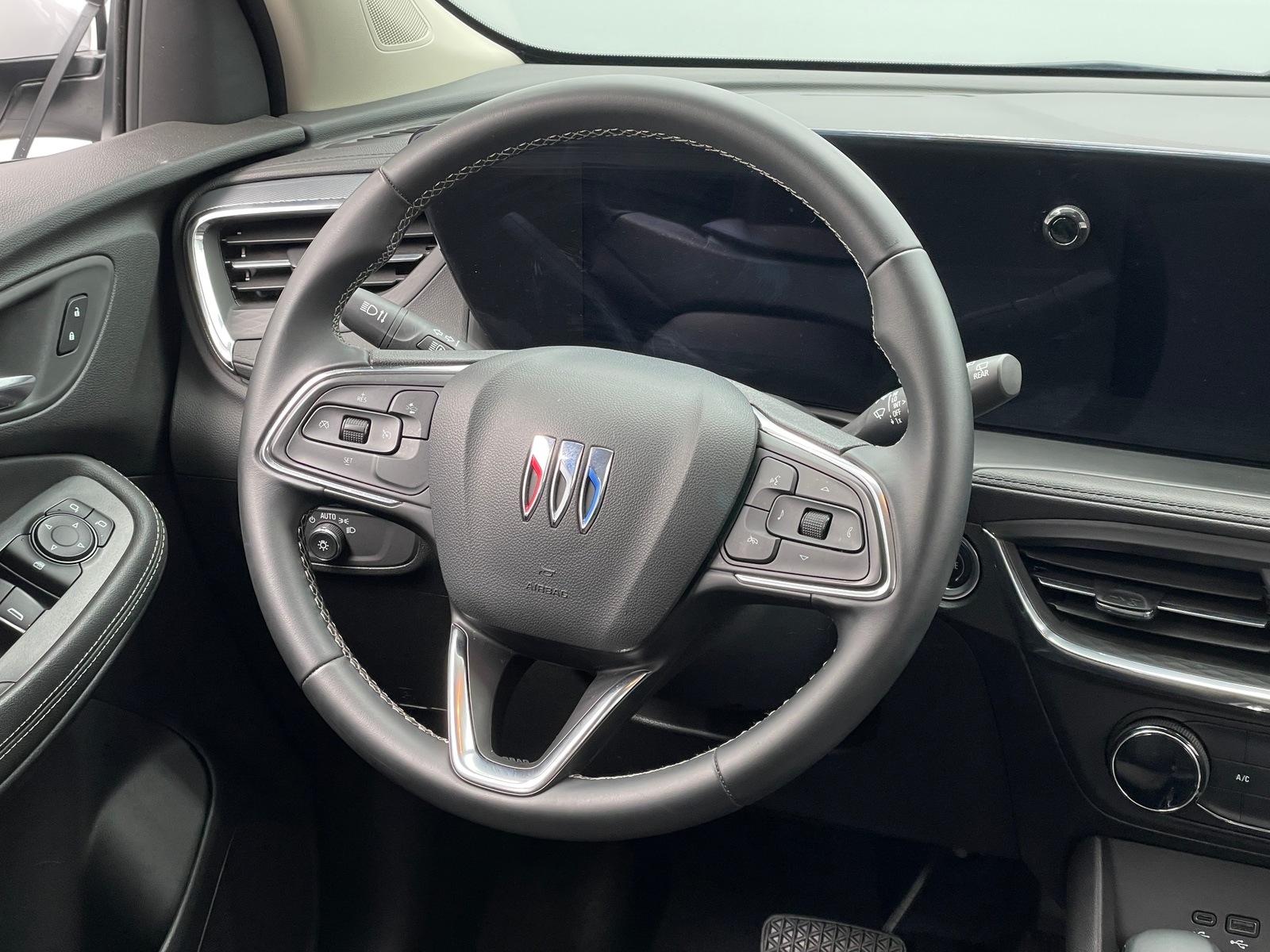 Thumbnail: 2025 Buick Encore GX - 4