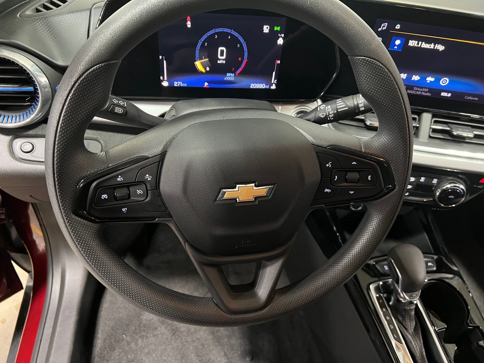 Thumbnail: 2025 Chevrolet Trax - 5