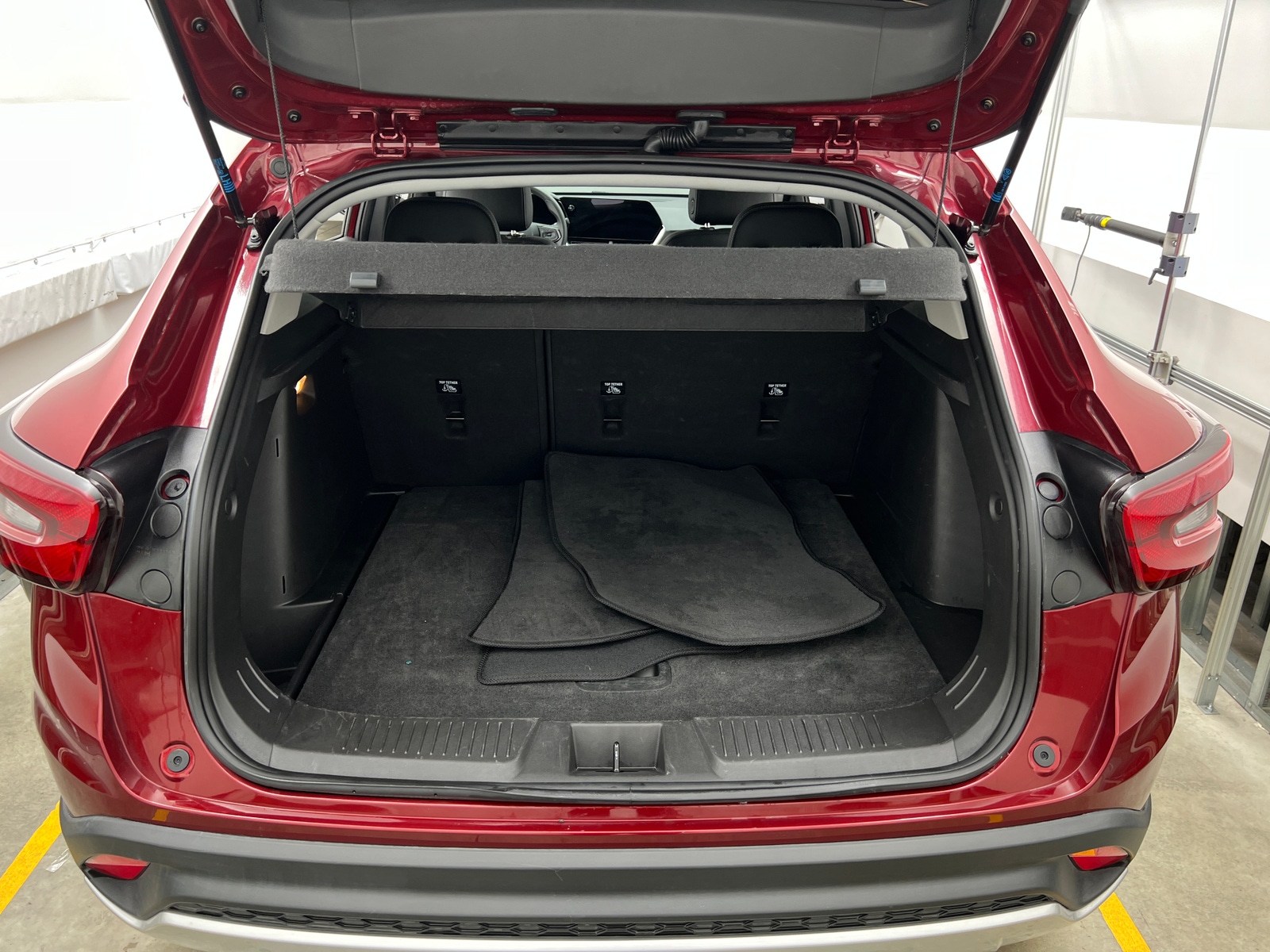 Thumbnail: 2025 Chevrolet Trax - 7