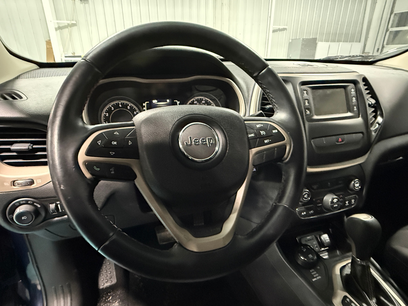 Thumbnail: 2014 Jeep Cherokee - 5