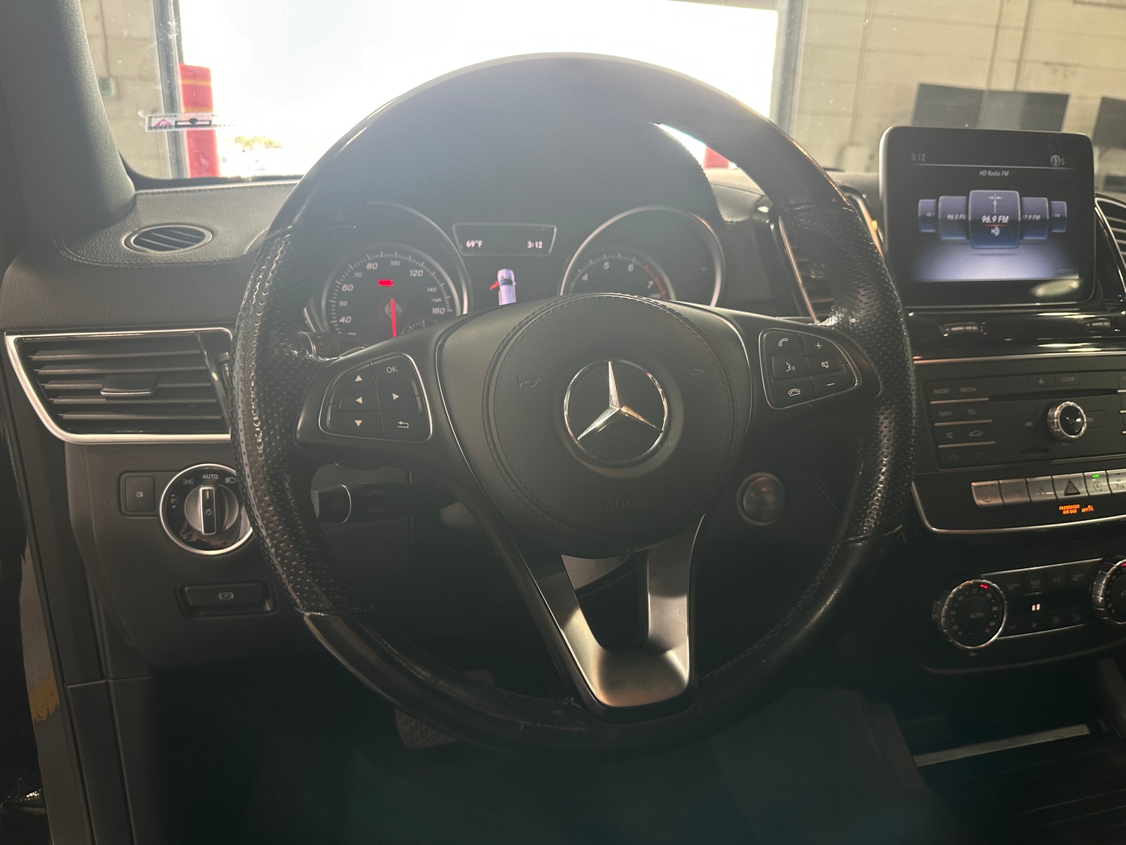 Thumbnail: 2018 Mercedes-Benz GLS - 4