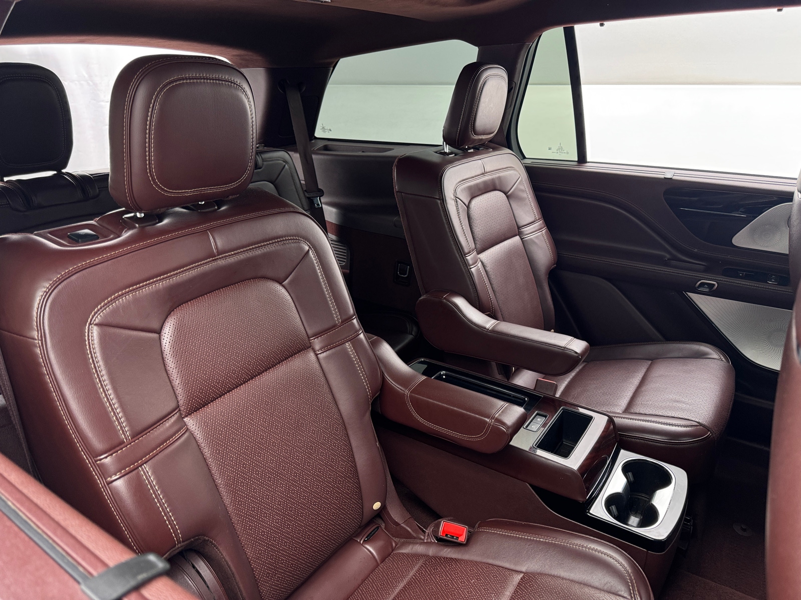 Thumbnail: 2021 Lincoln Aviator - 5