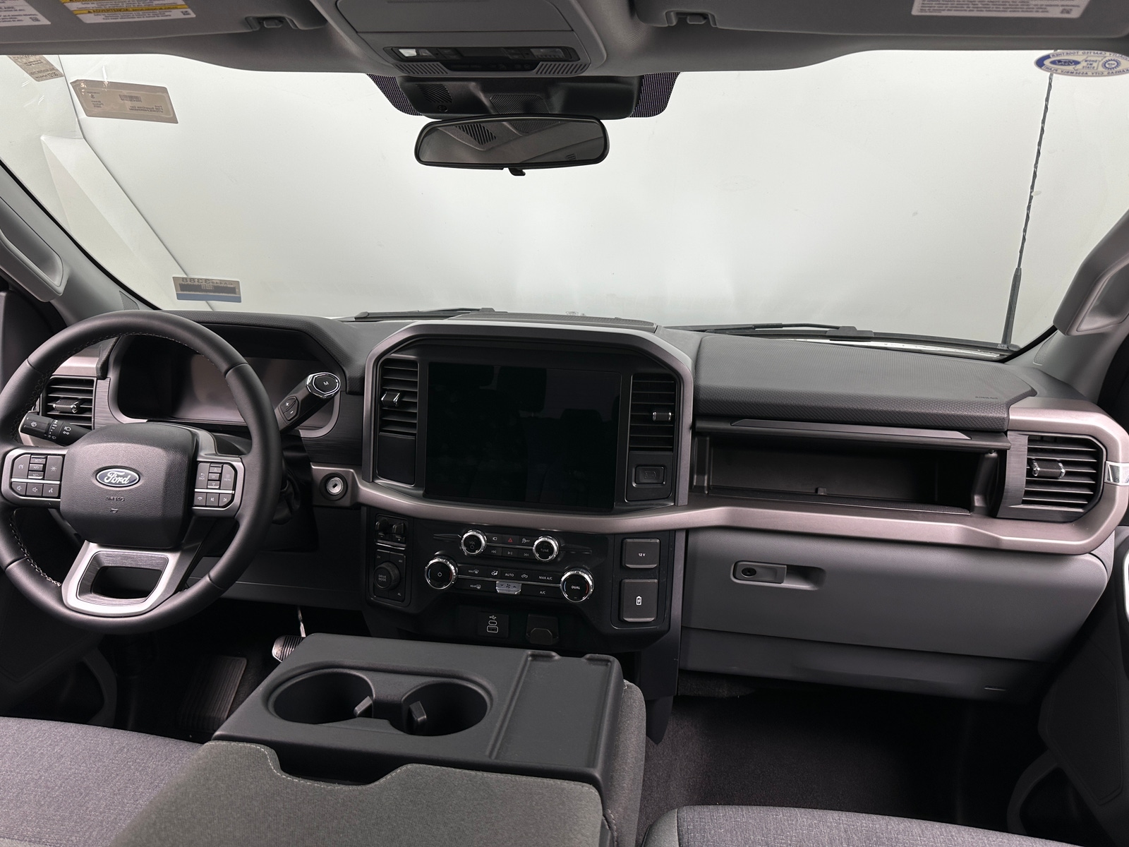 Thumbnail: 2025 Ford Econoline - 3