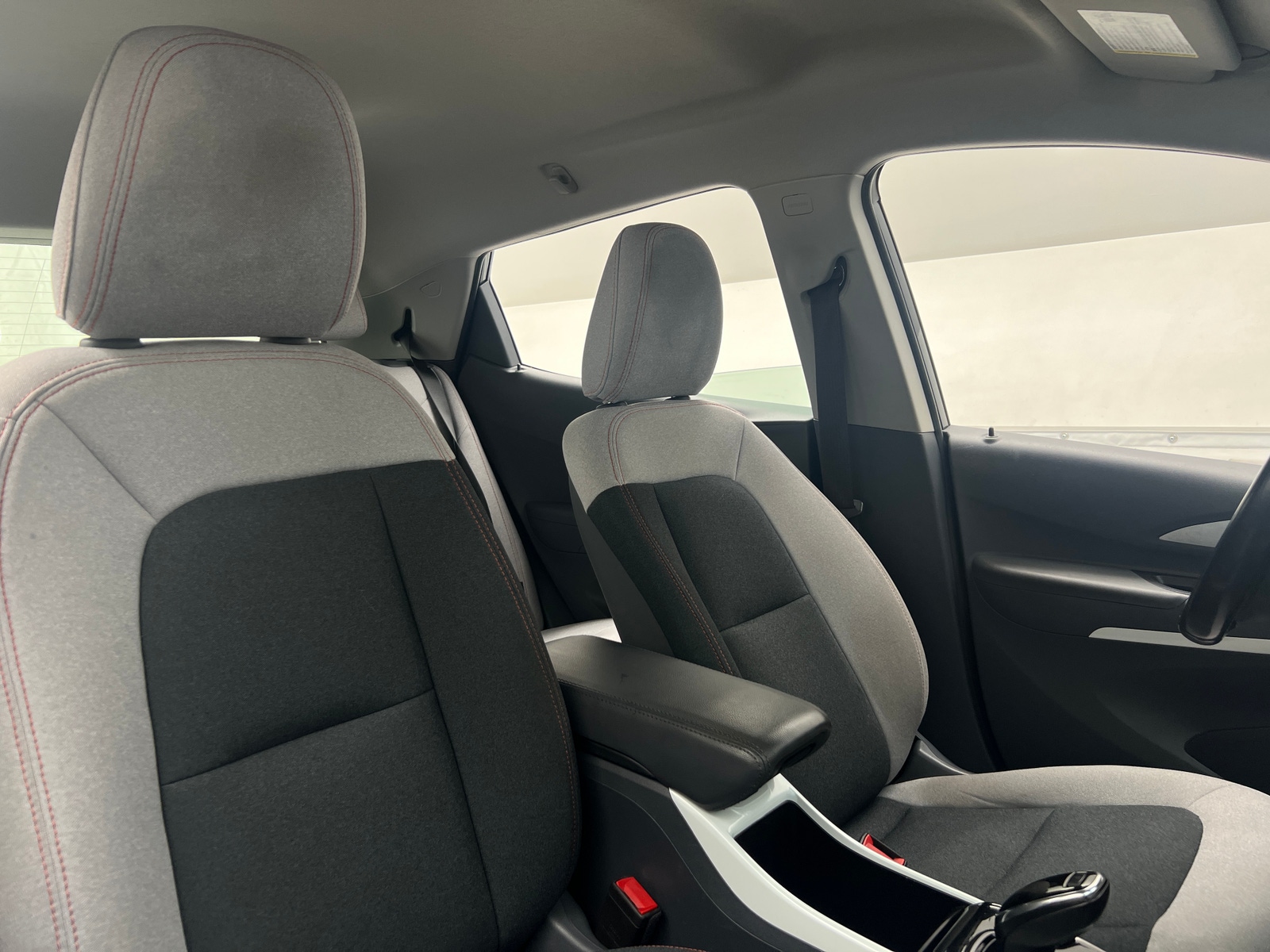 Thumbnail: 2020 Chevrolet Bolt EV - 2