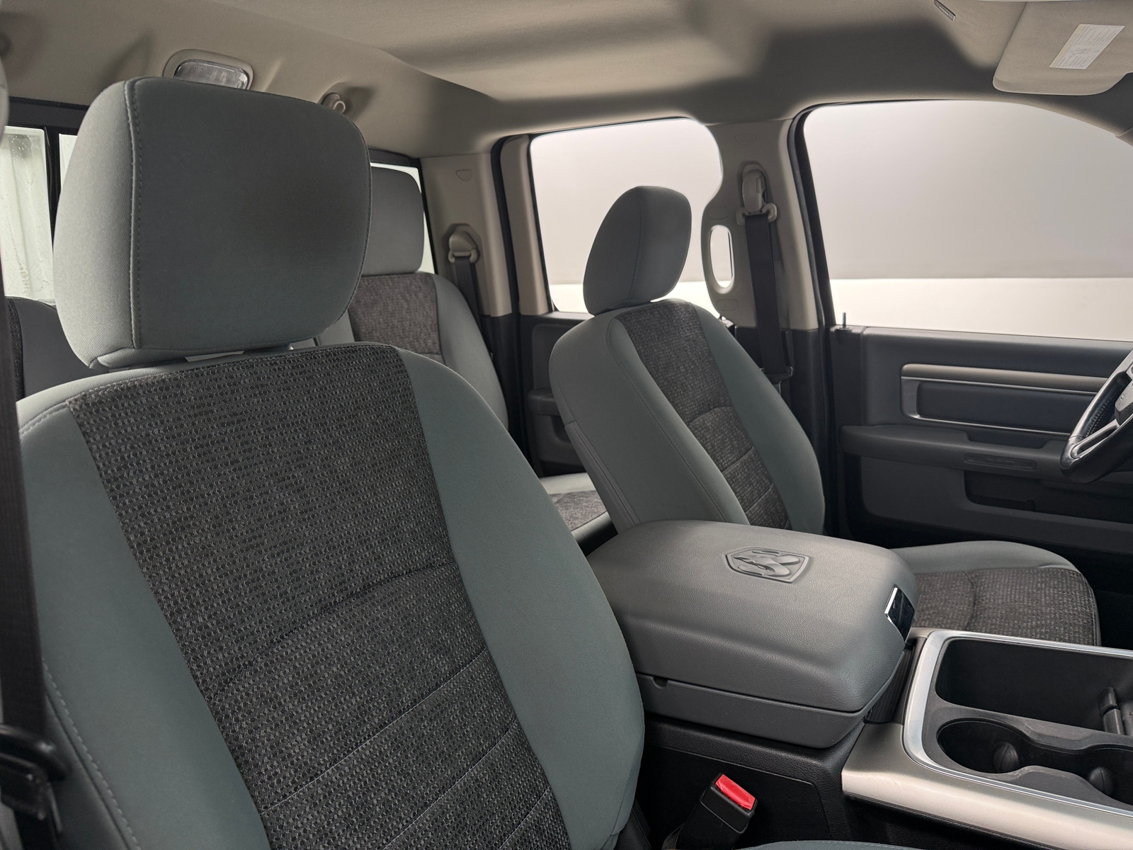 Thumbnail: 2019 RAM 1500 Classic - 2