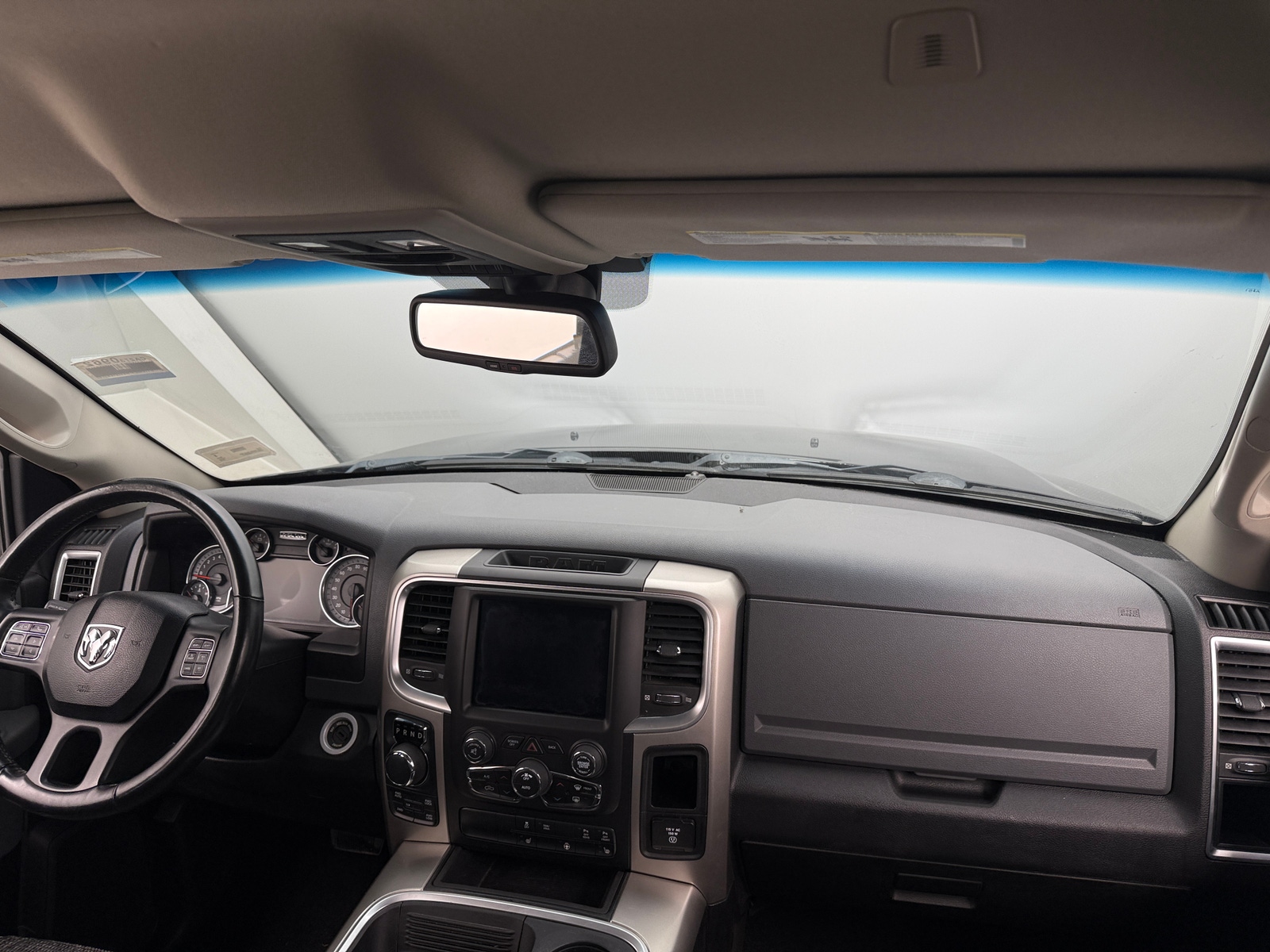 Thumbnail: 2019 RAM 1500 Classic - 3