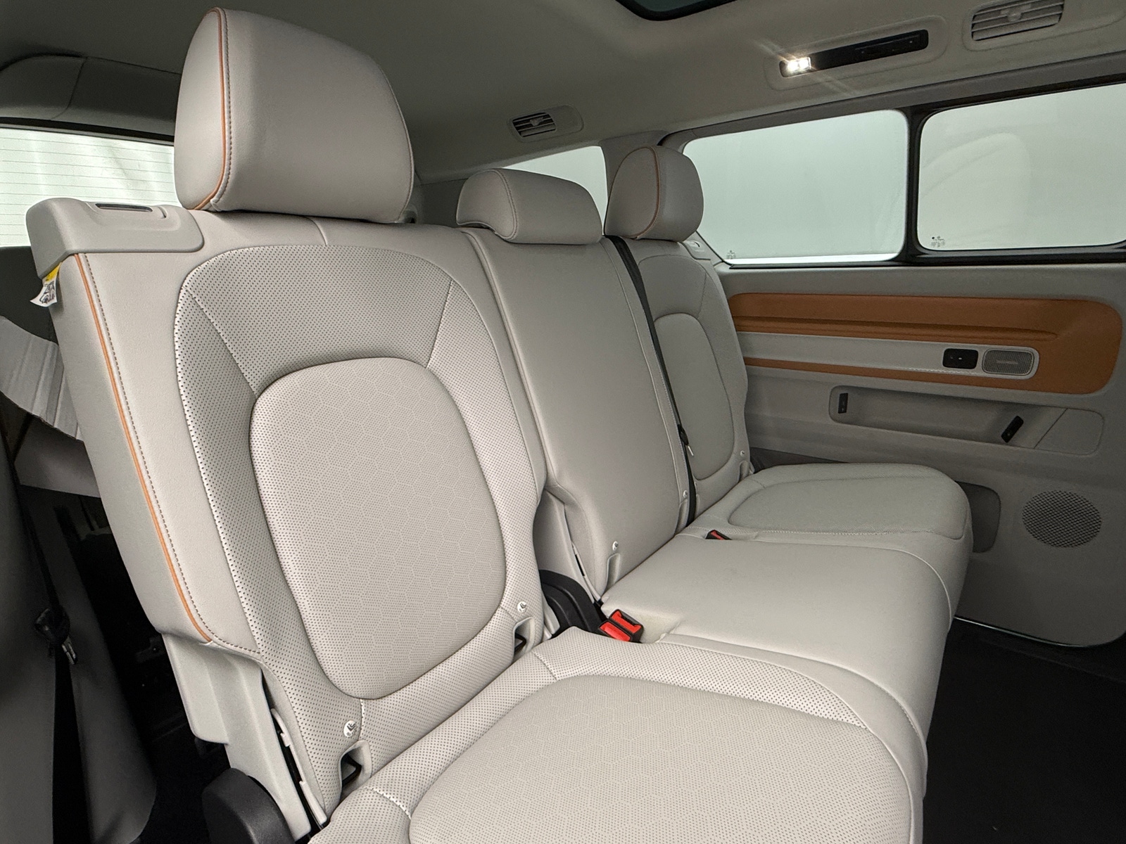 Thumbnail: 2025 Volkswagen ID.Buzz - 5