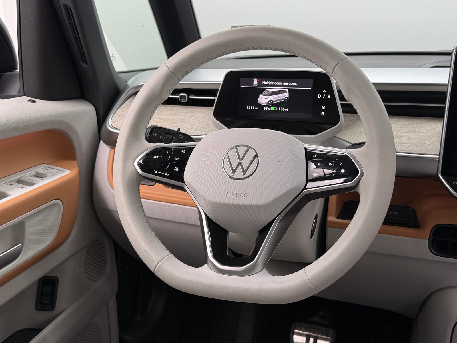 Thumbnail: 2025 Volkswagen ID.Buzz - 4