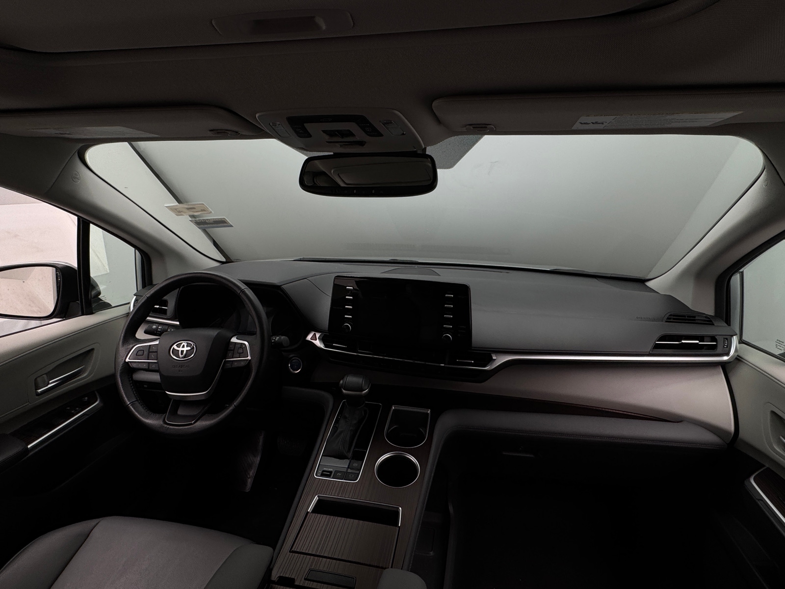 Thumbnail: 2024 Toyota Sienna - 2