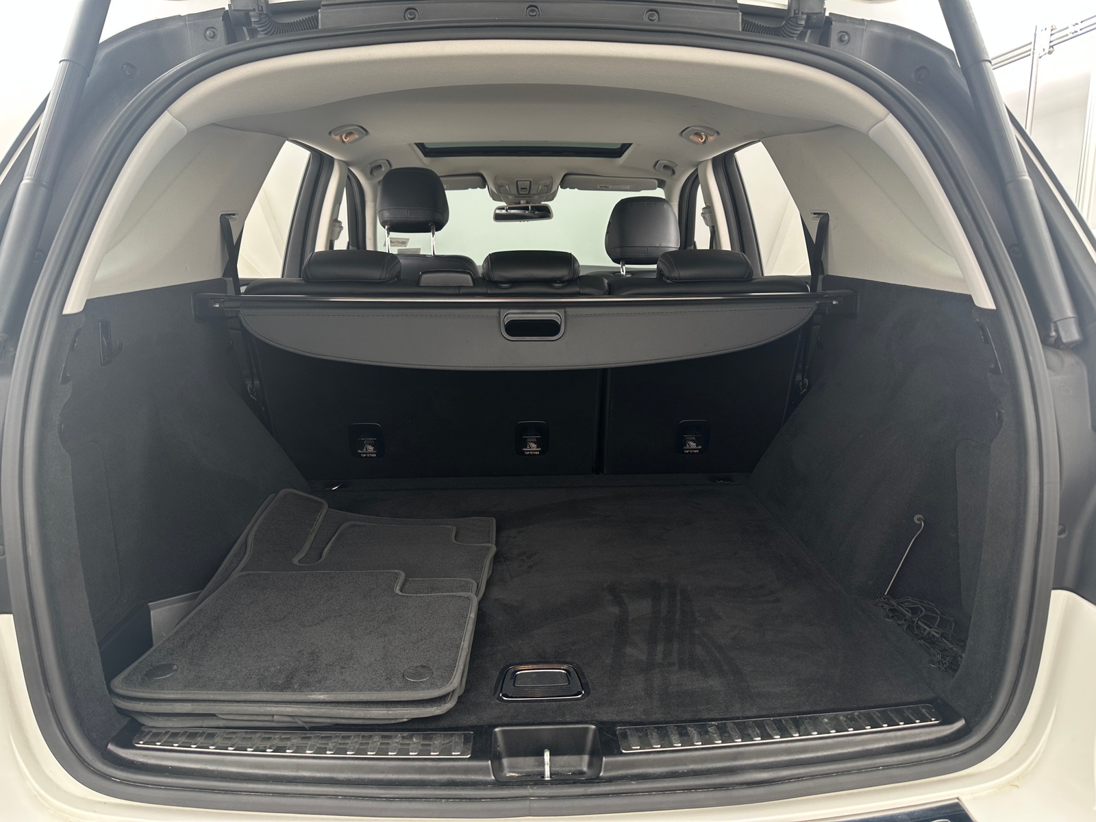 Thumbnail: 2016 Mercedes-Benz GLE - 6