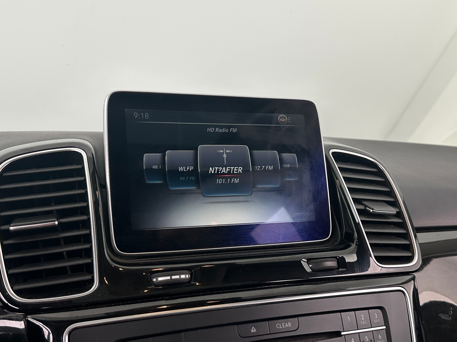 Thumbnail: 2016 Mercedes-Benz GLE - 3