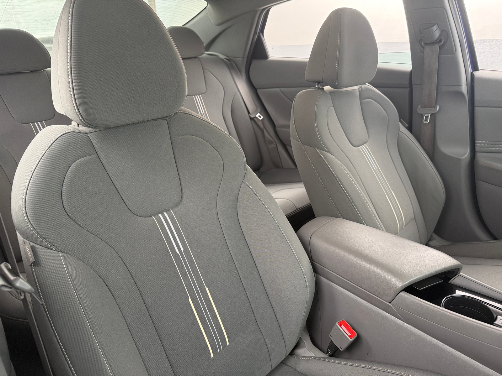 Thumbnail: 2022 Hyundai Elantra - 2