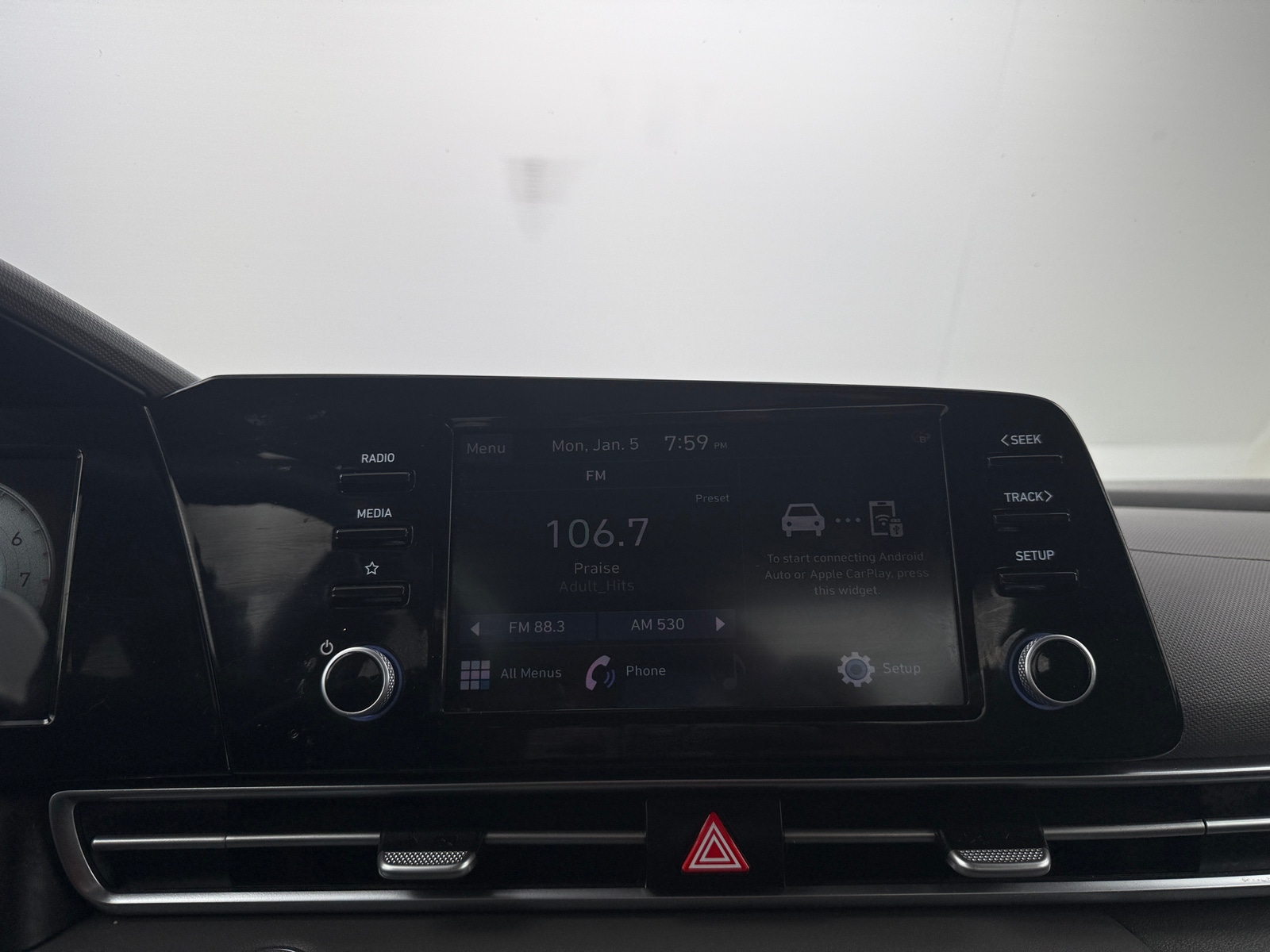 Thumbnail: 2022 Hyundai Elantra - 4