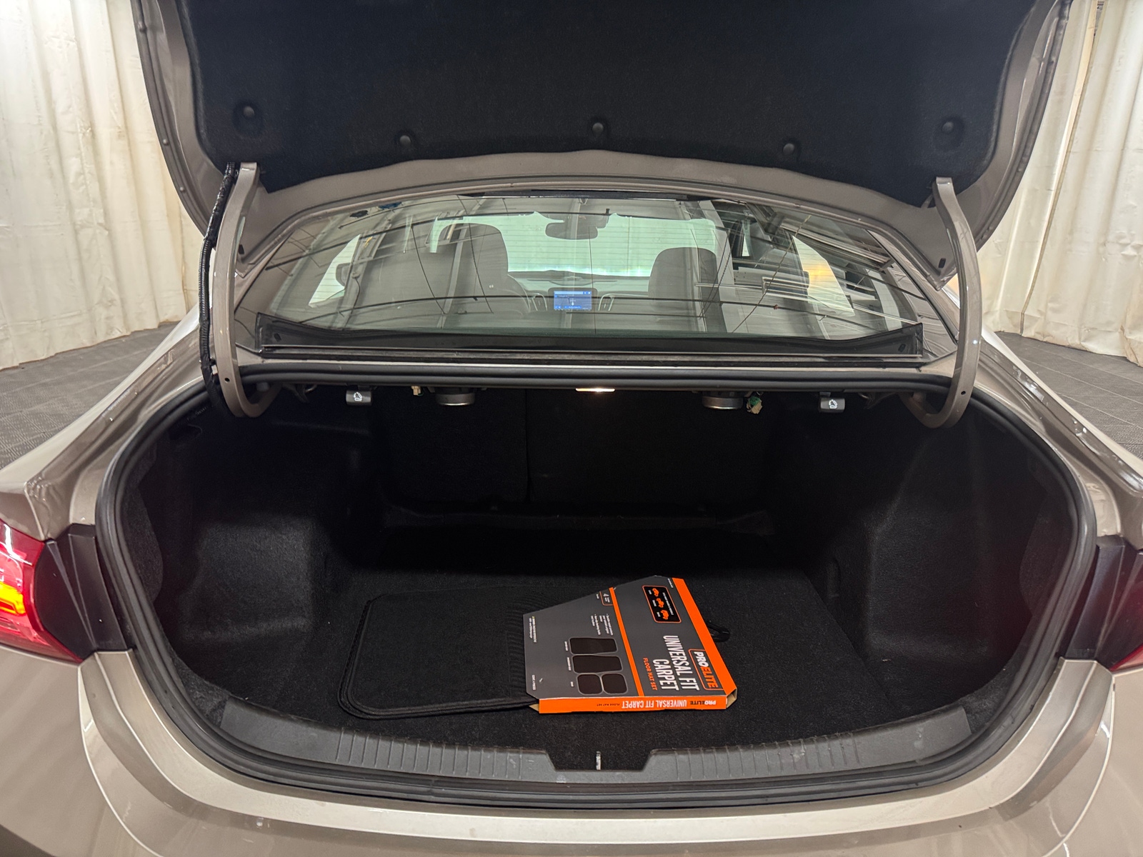 Thumbnail: 2024 Chevrolet Malibu - 6