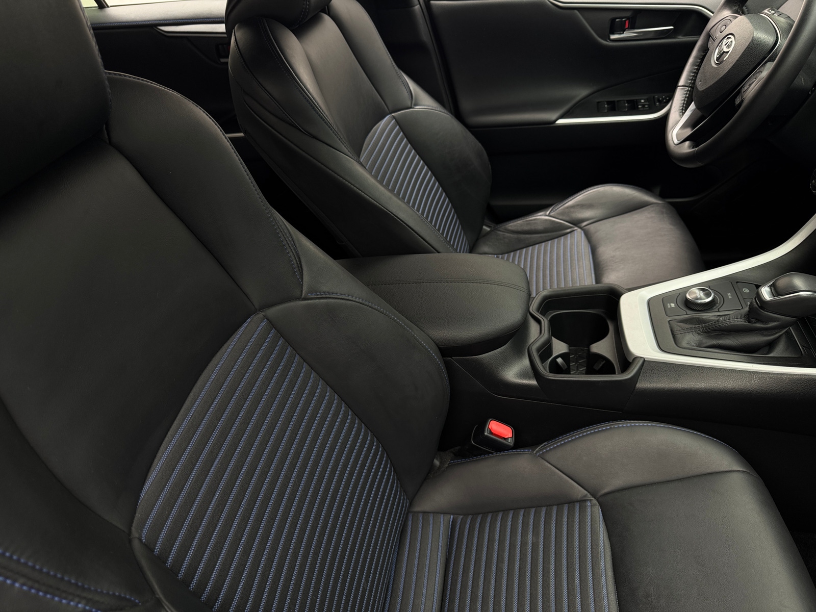 Thumbnail: 2021 Toyota RAV4 - 2