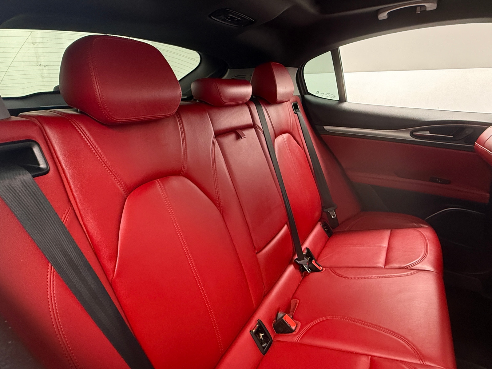 Thumbnail: 2019 Alfa Romeo Stelvio - 5