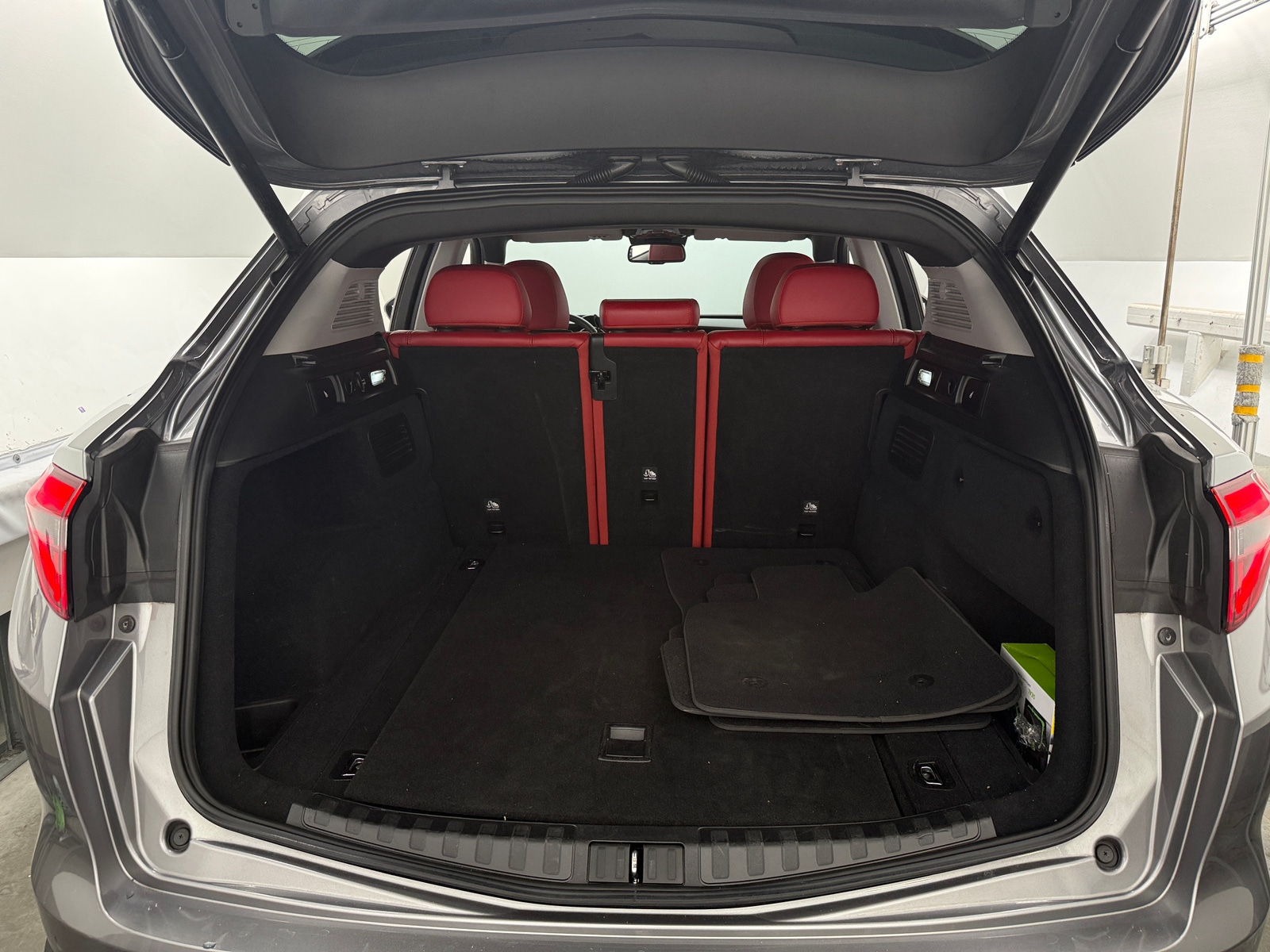 Thumbnail: 2019 Alfa Romeo Stelvio - 6