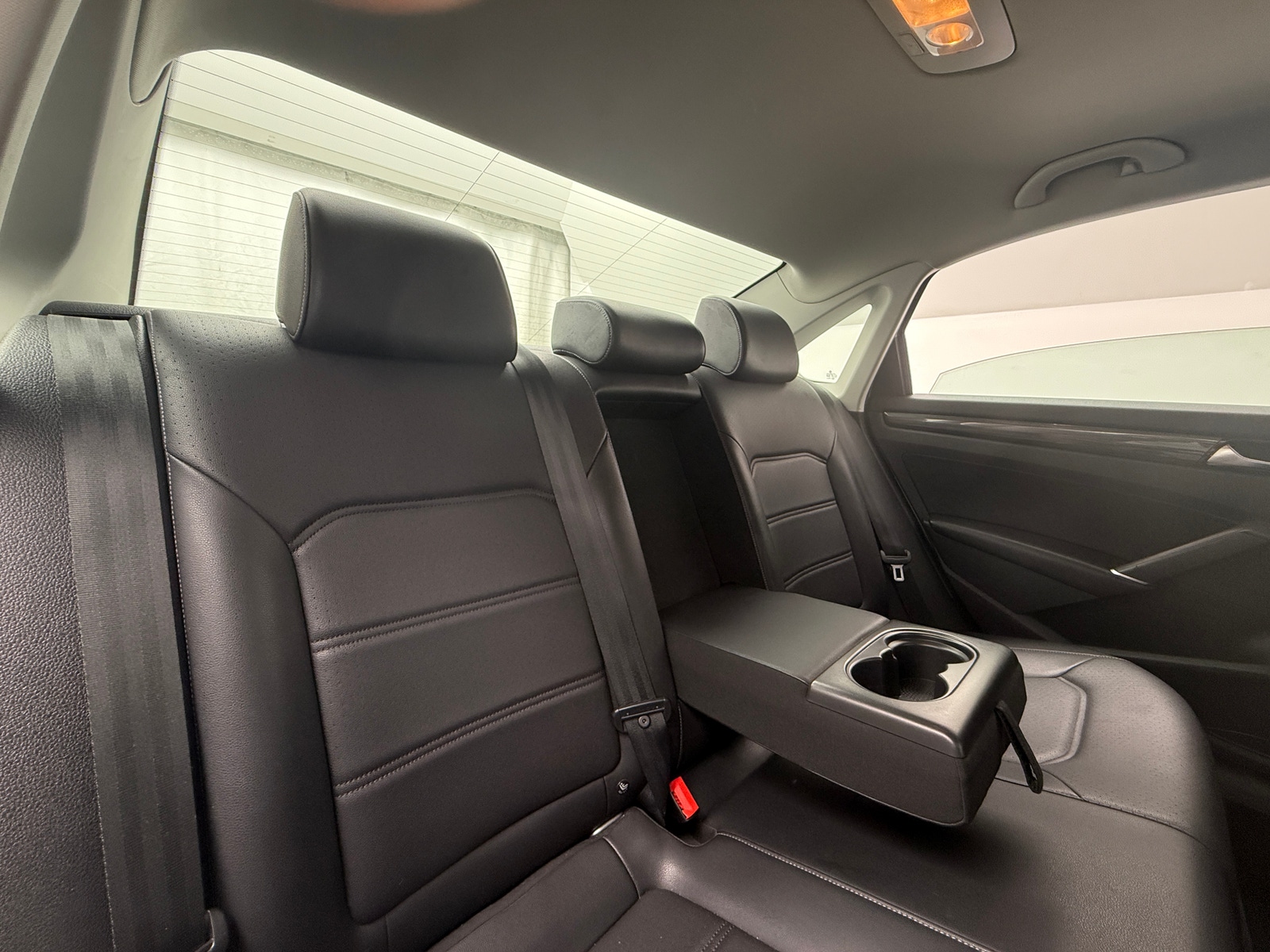 Thumbnail: 2020 Volkswagen Passat - 5