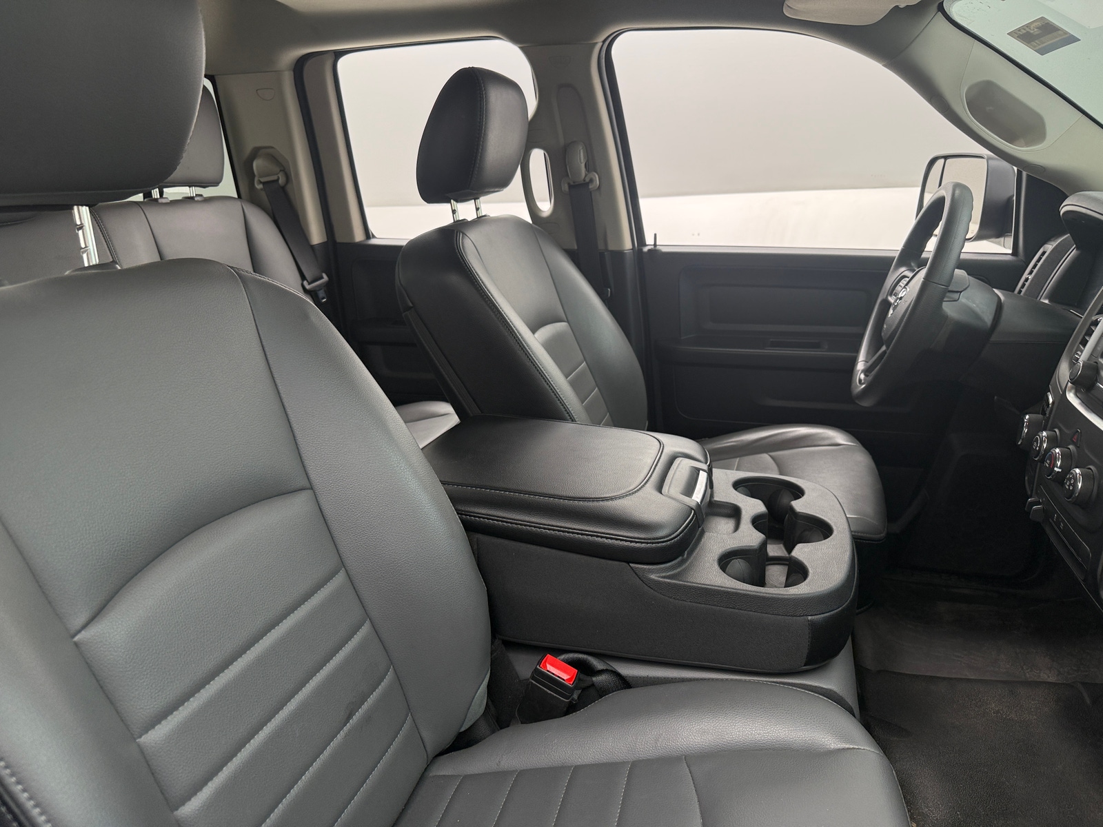 Thumbnail: 2023 RAM 1500 Classic - 6