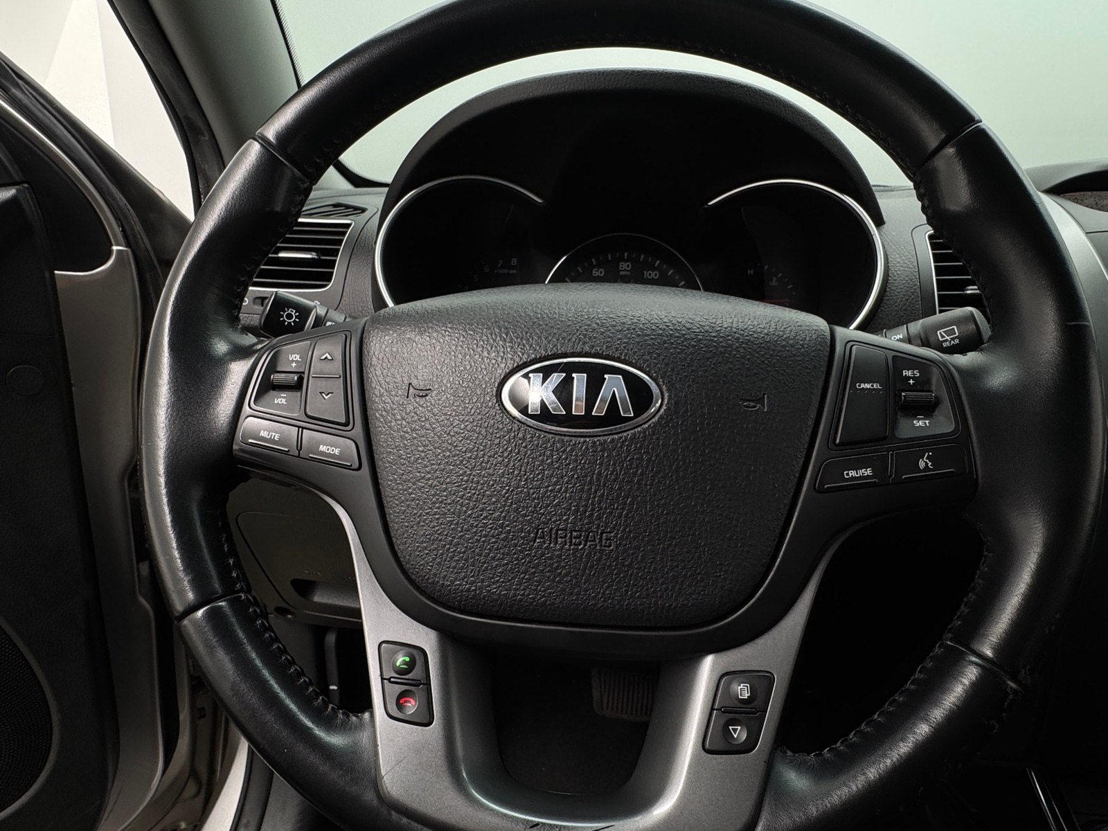 Thumbnail: 2014 Kia Sorento - 5