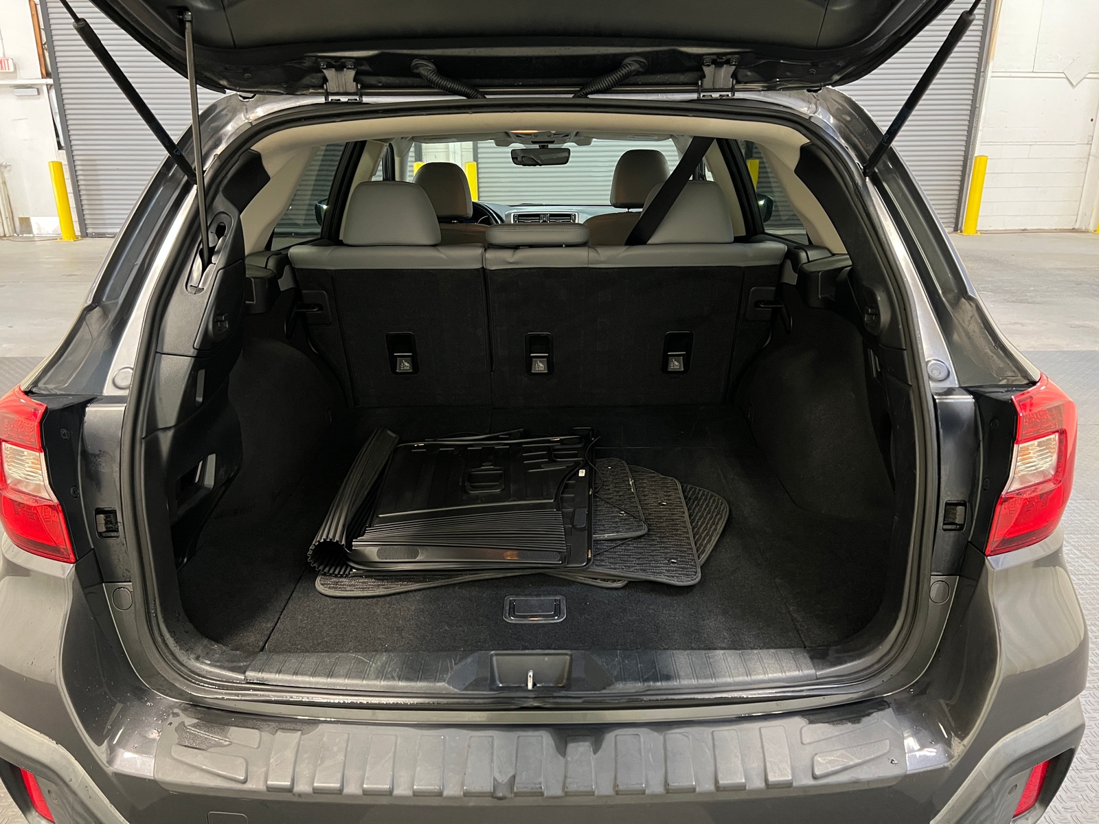 Thumbnail: 2018 Subaru Outback - 6