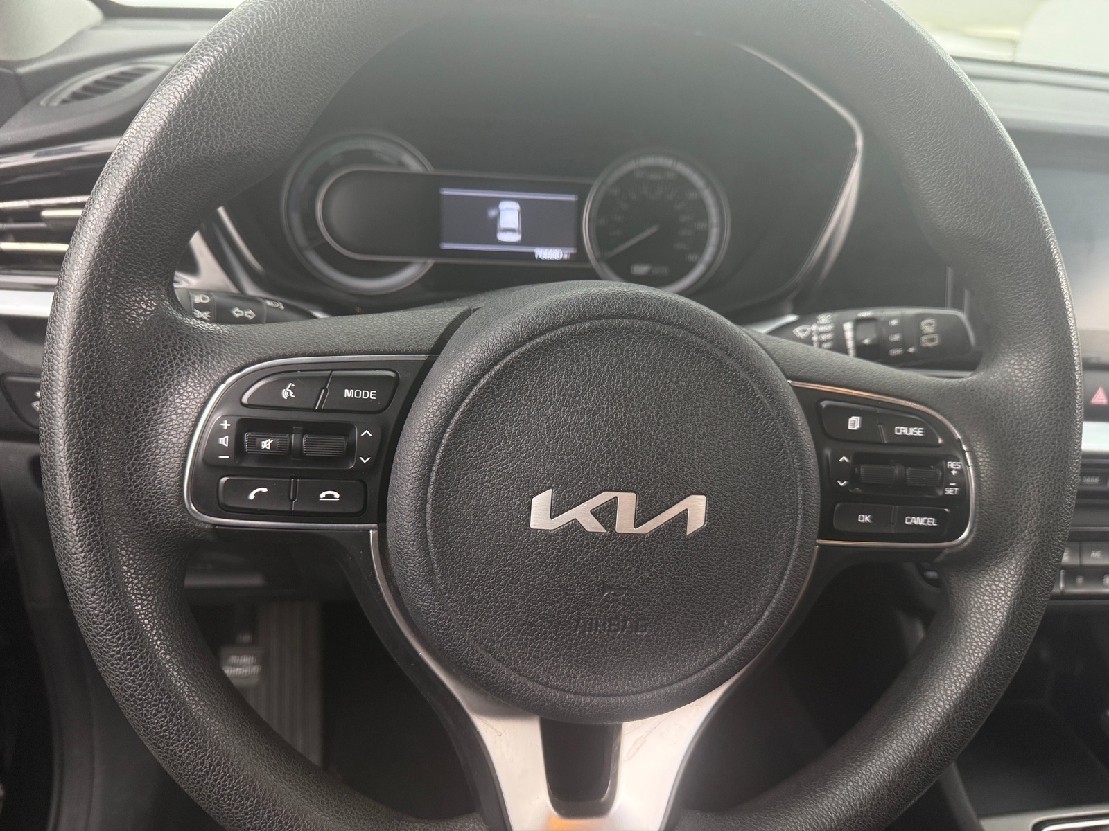 Thumbnail: 2022 Kia Niro - 5