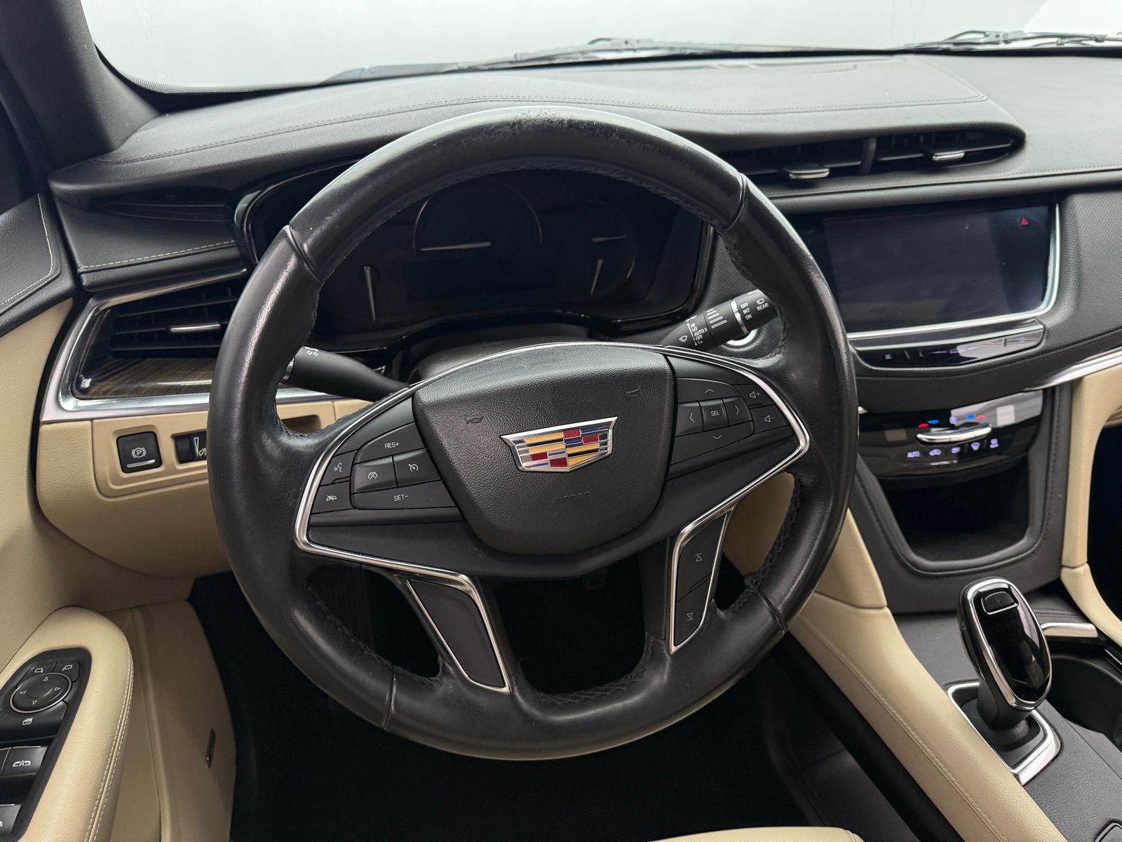 Thumbnail: 2019 Cadillac XT5 - 4