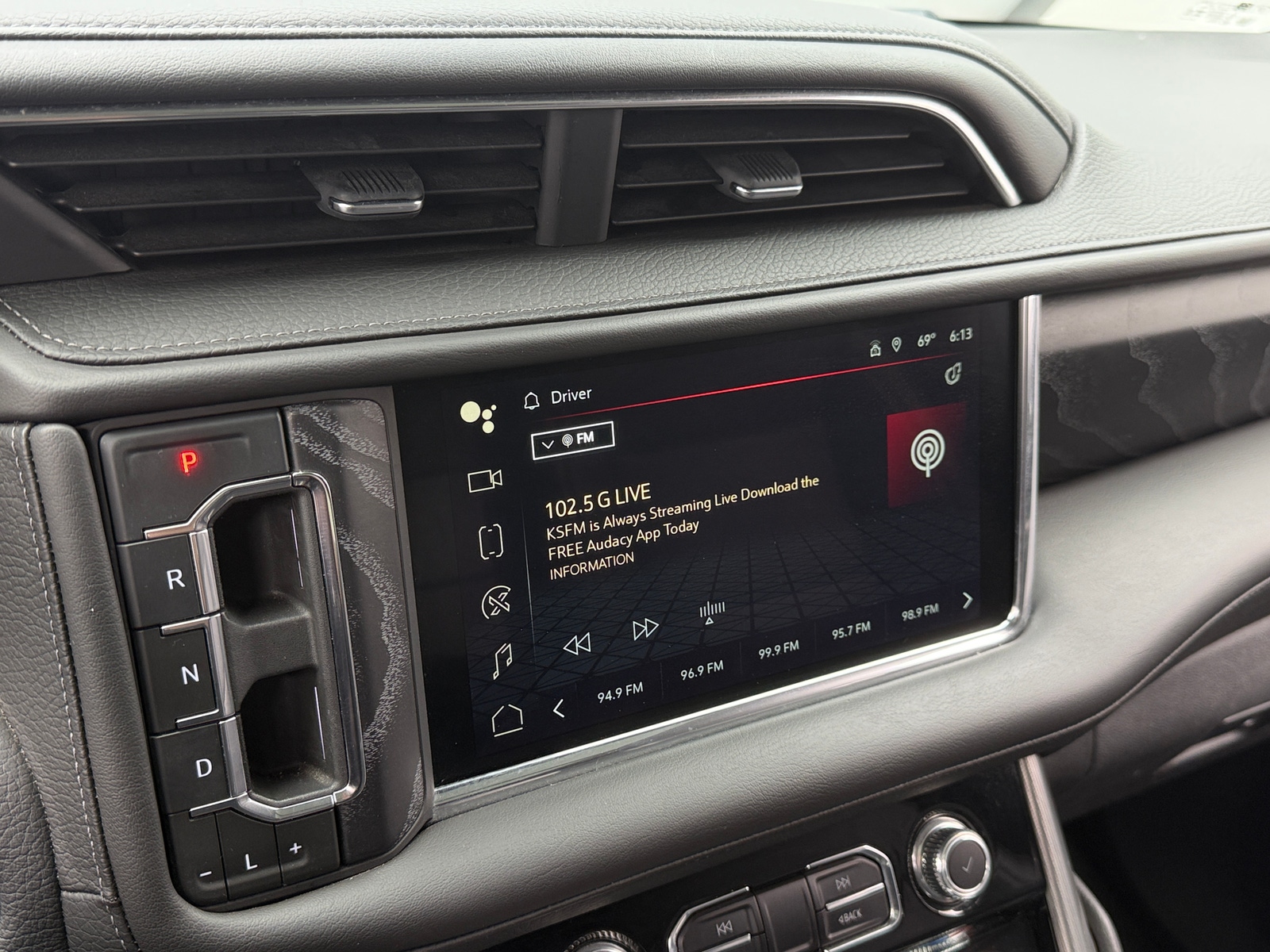 Thumbnail: 2023 GMC Yukon - 3