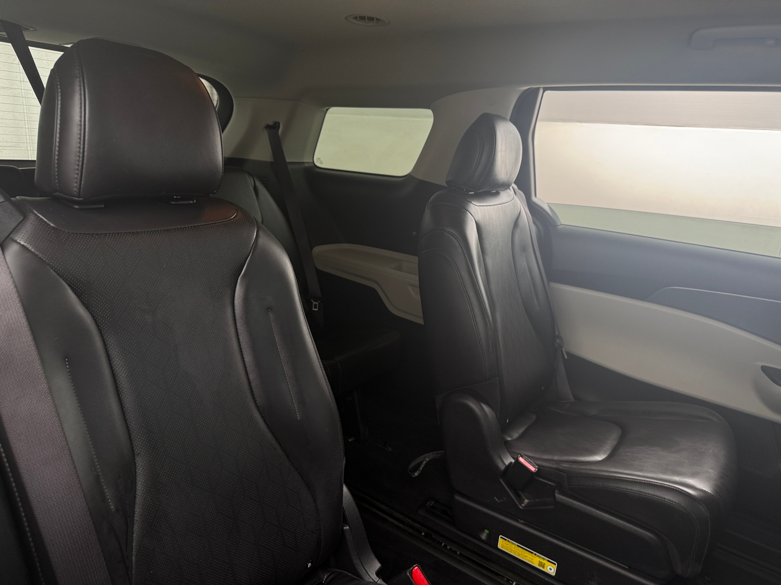 Thumbnail: 2024 Kia Carnival - 5