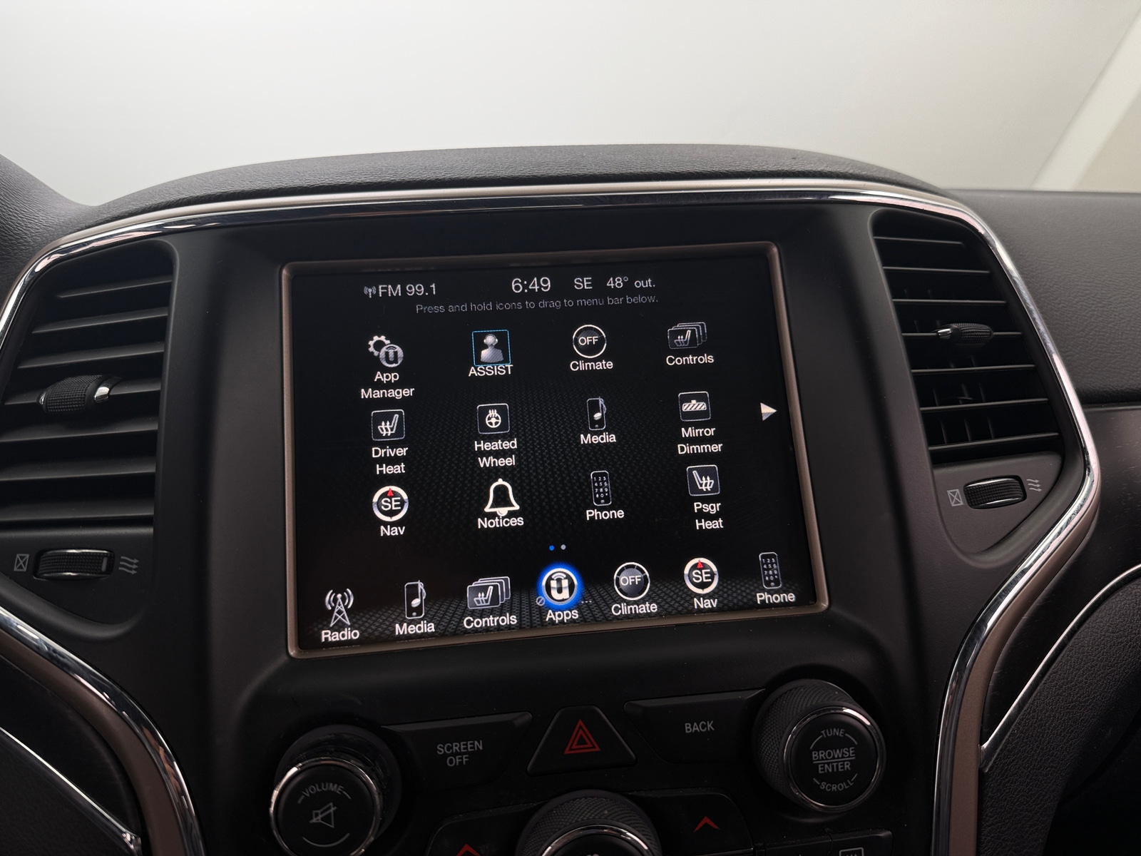 Thumbnail: 2016 Jeep Grand Cherokee - 3