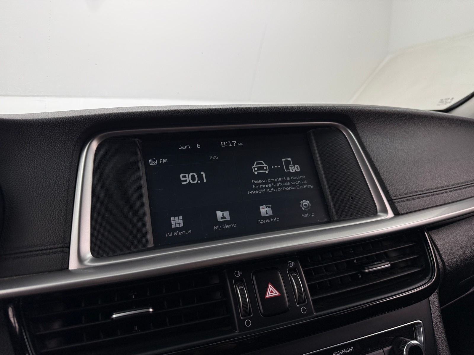 Thumbnail: 2020 Kia Optima - 4