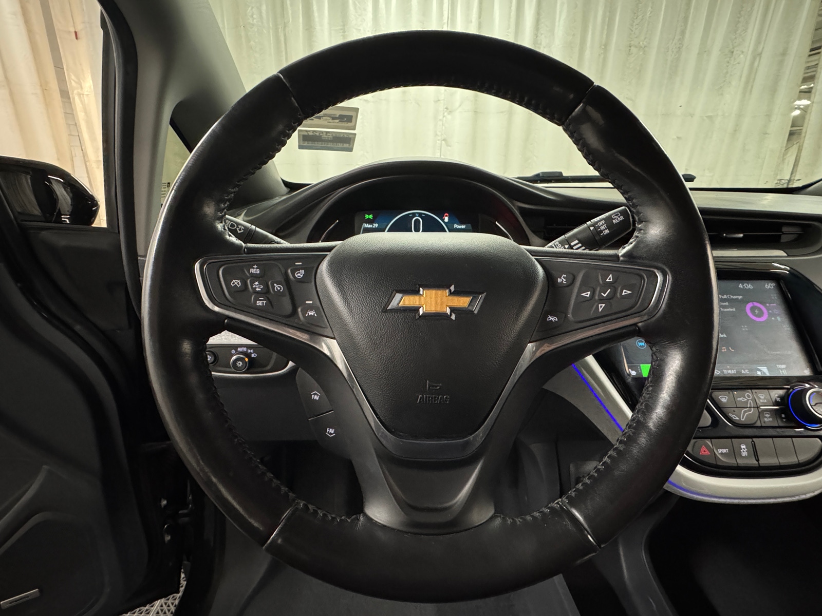 Thumbnail: 2020 Chevrolet Bolt EV - 4