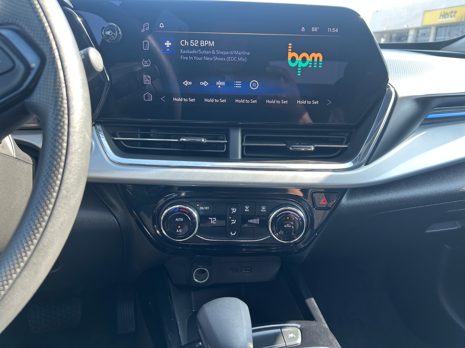 Thumbnail: 2025 Chevrolet Trax - 4