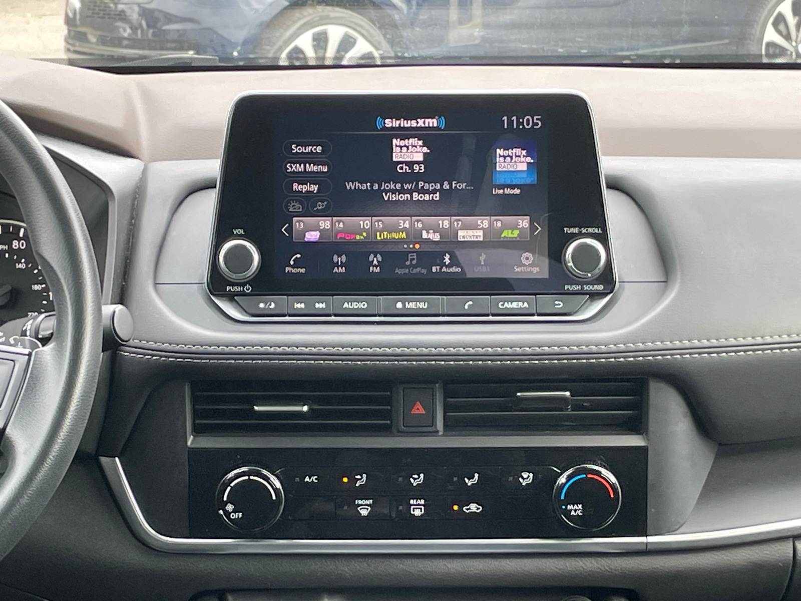 Thumbnail: 2023 Nissan Rogue - 4