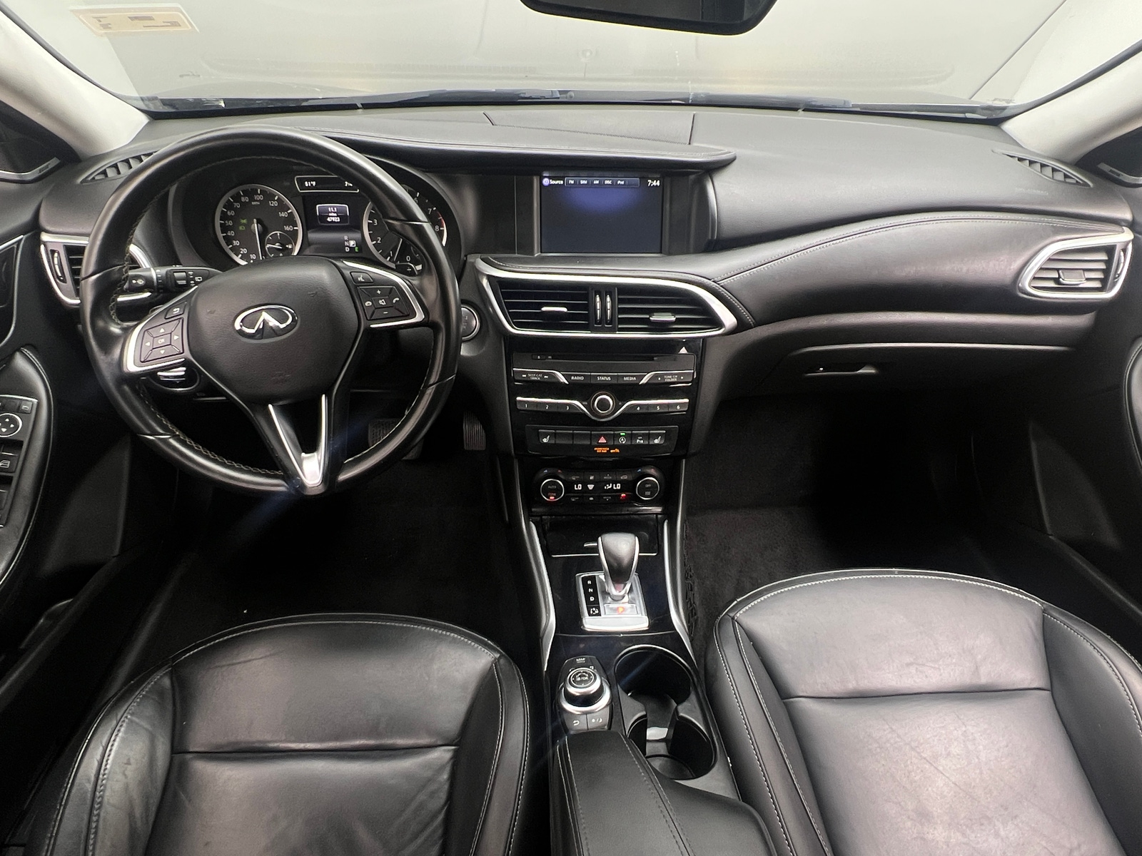 Thumbnail: 2018 INFINITI QX30 - 2