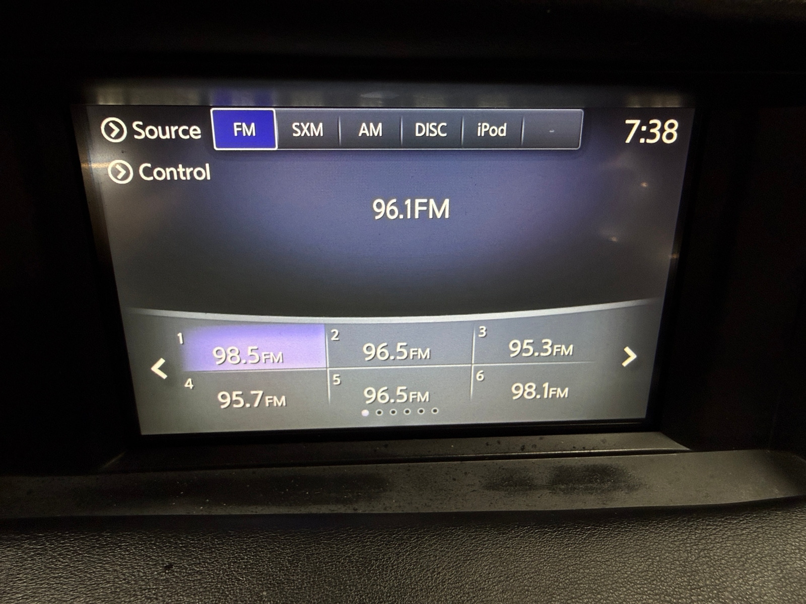 Thumbnail: 2018 INFINITI QX30 - 3