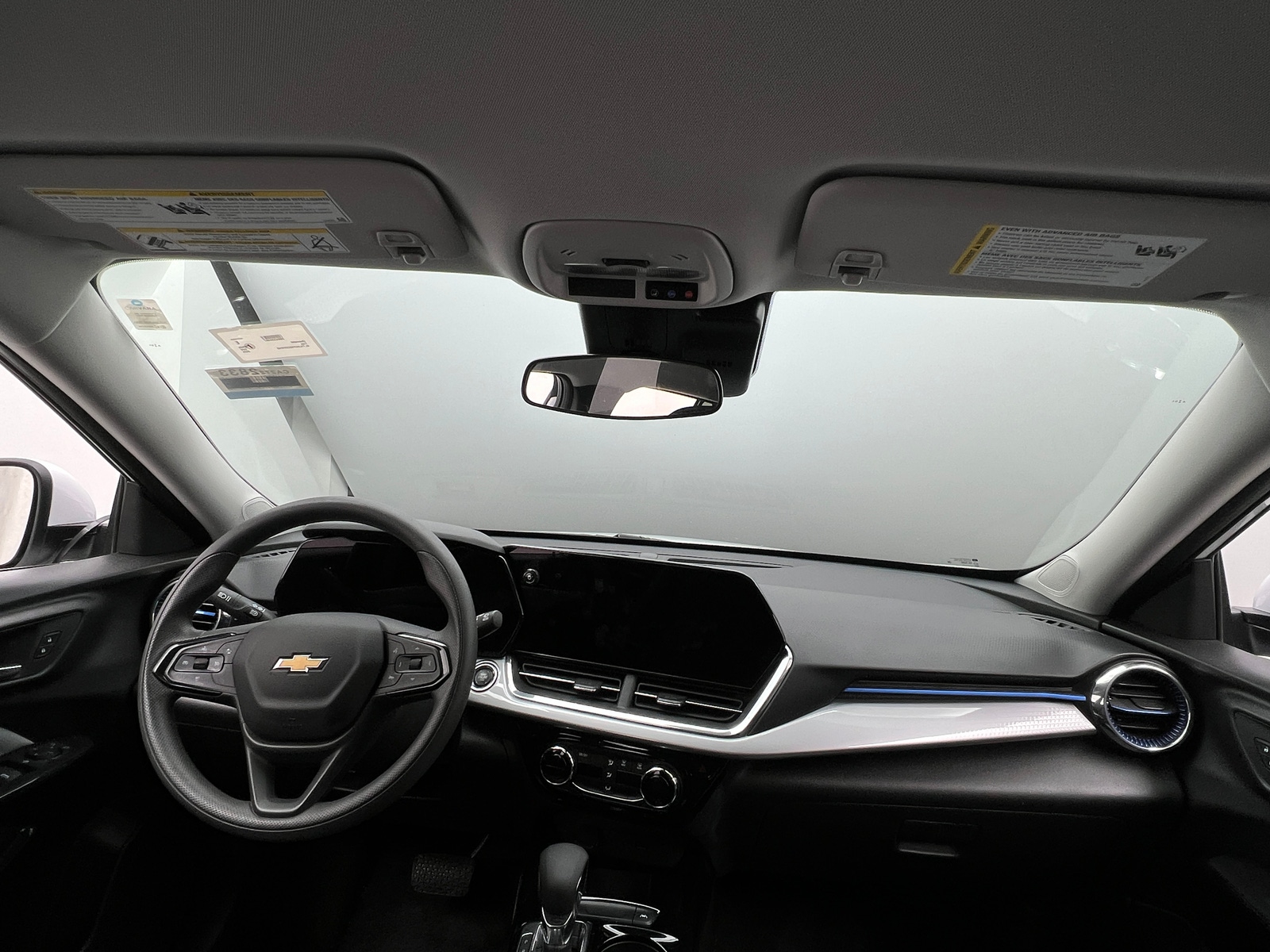 Thumbnail: 2025 Chevrolet Trax - 3