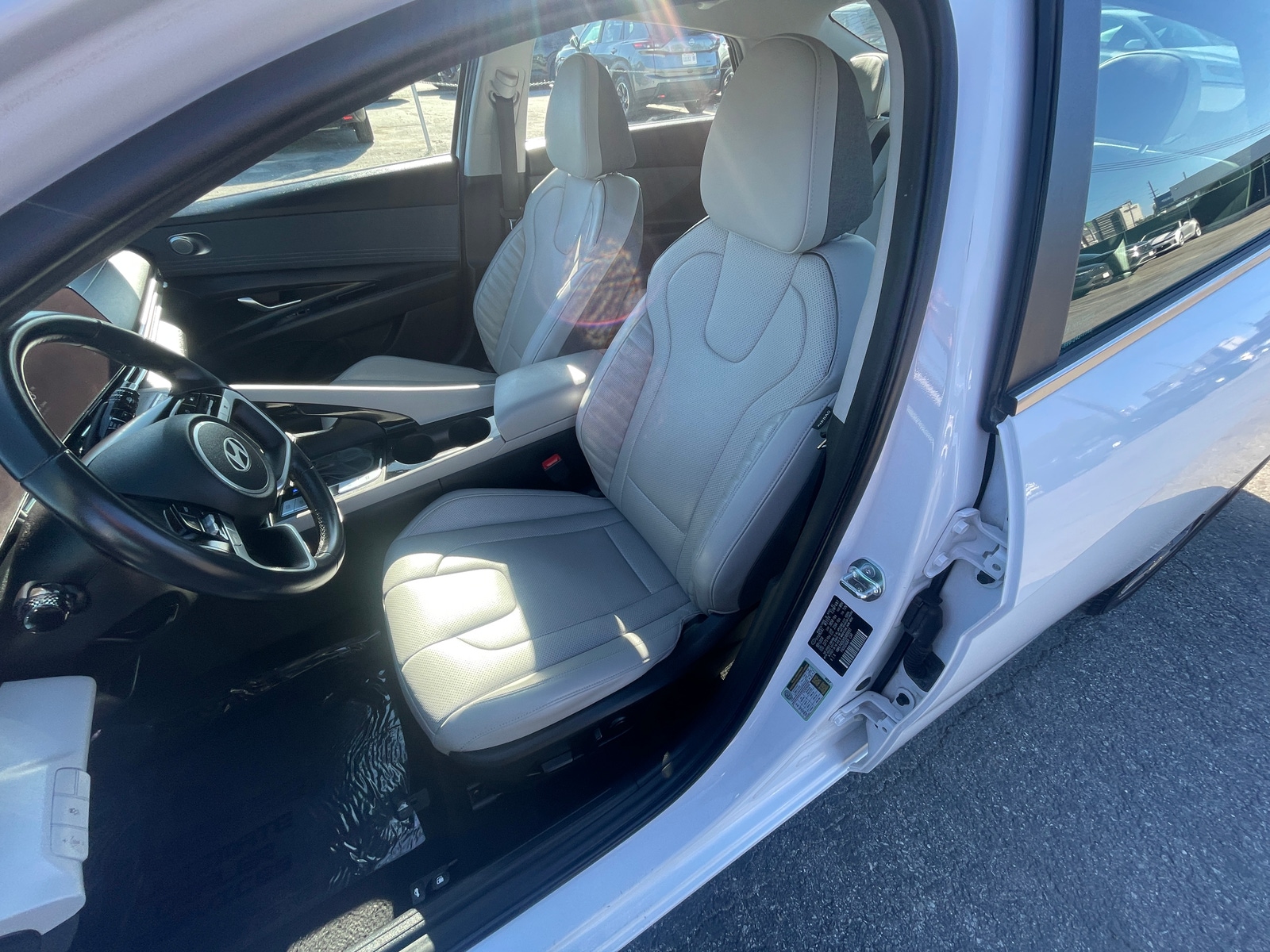 Thumbnail: 2025 Hyundai Elantra - 2