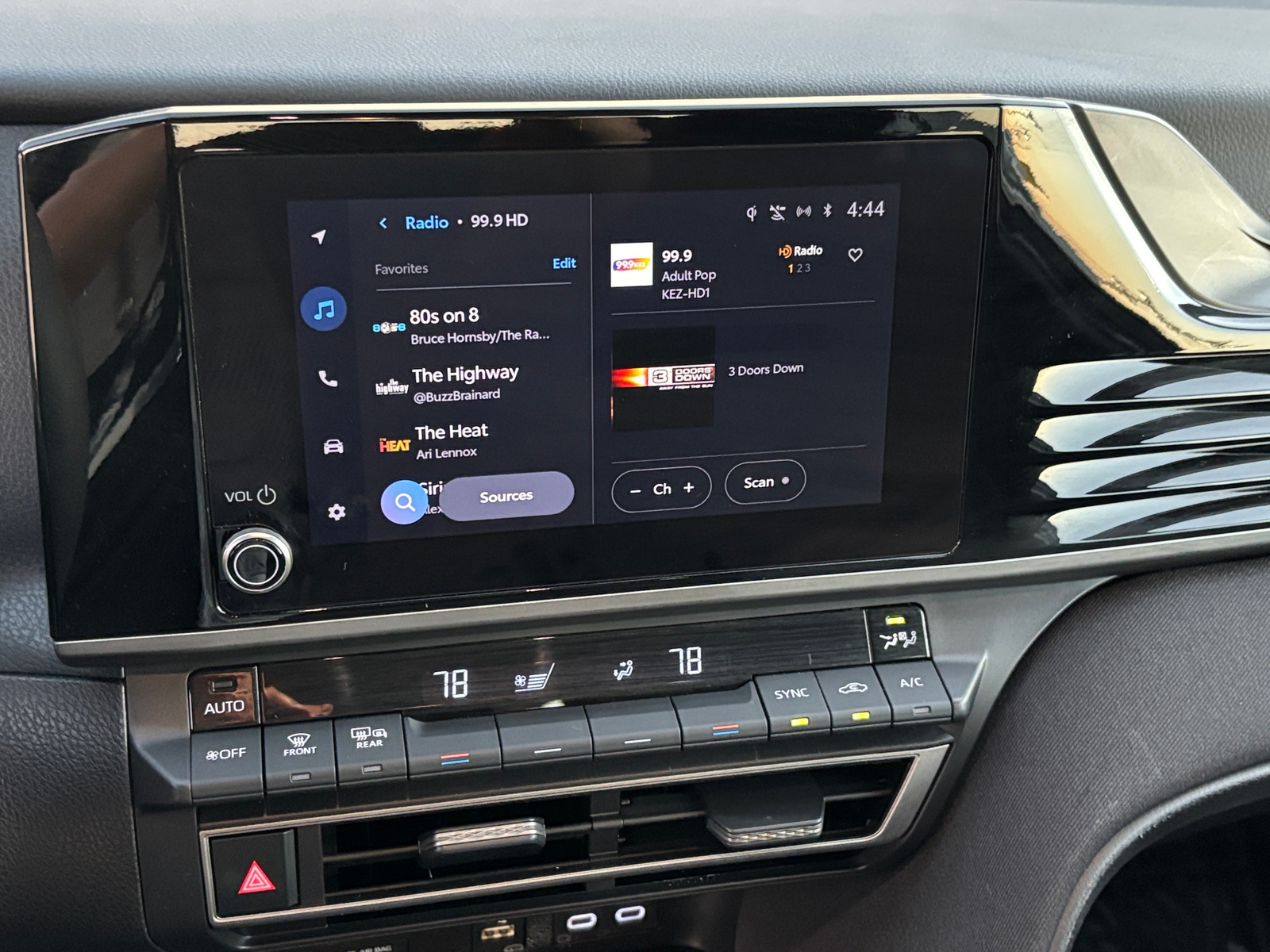 Thumbnail: 2025 Toyota Camry - 4