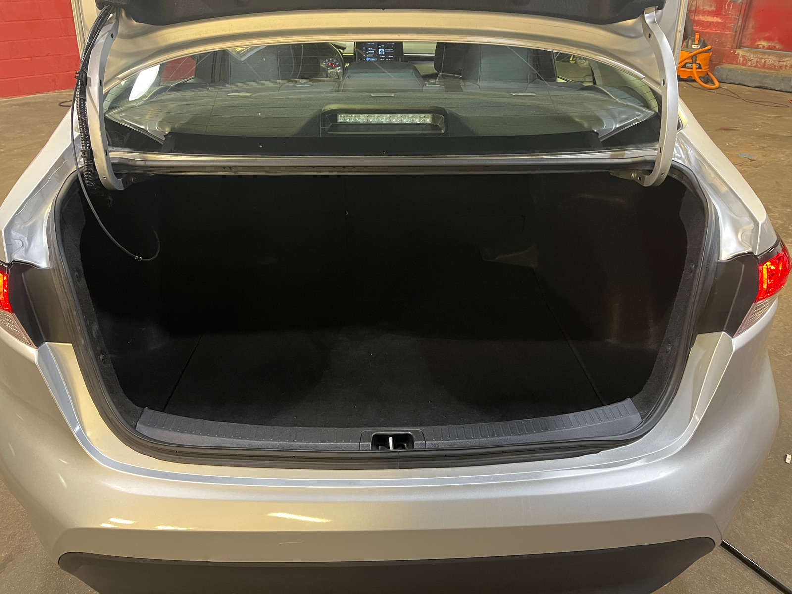 Thumbnail: 2025 Toyota Corolla - 6