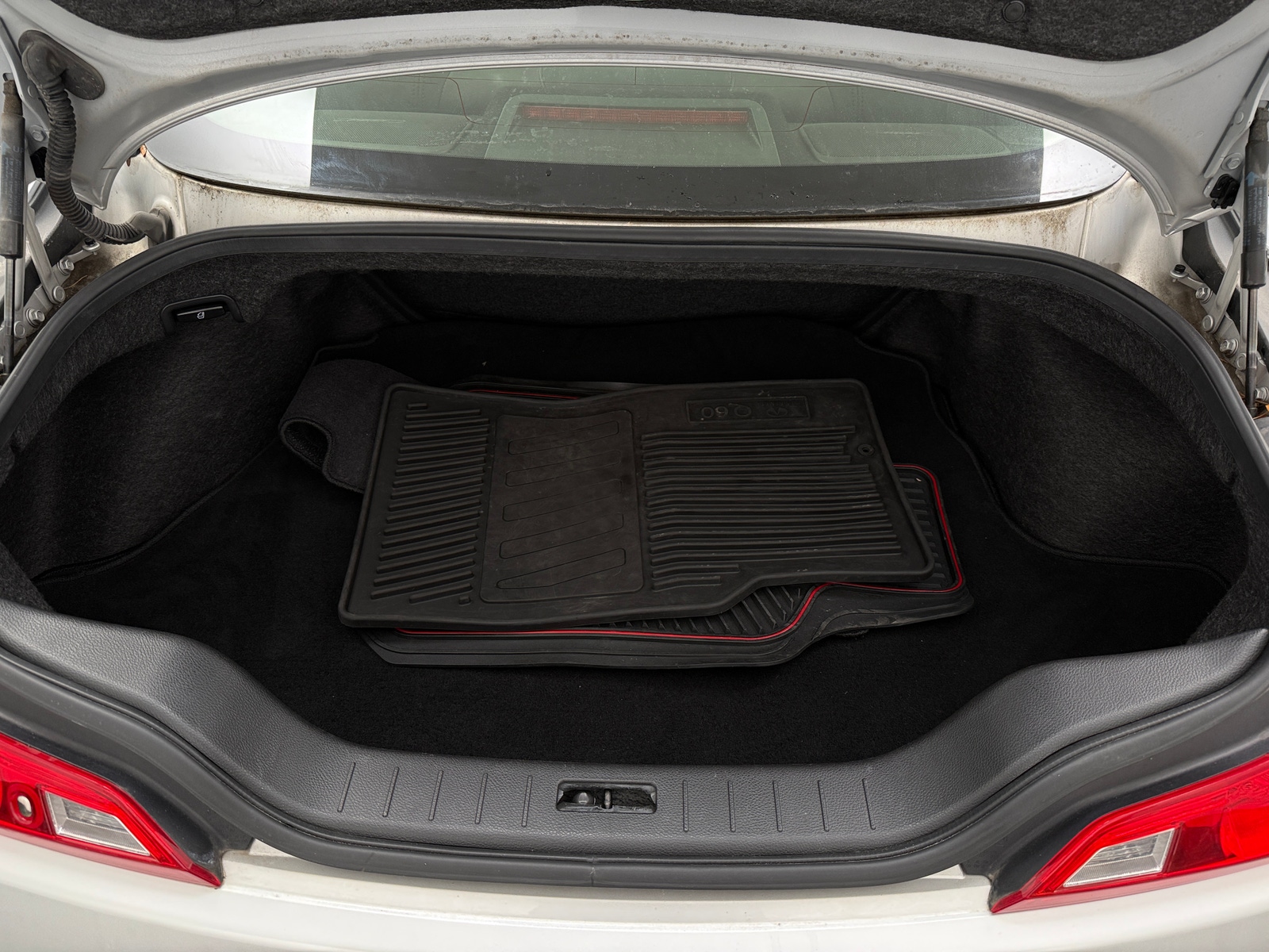 Thumbnail: 2014 INFINITI Q60 - 4