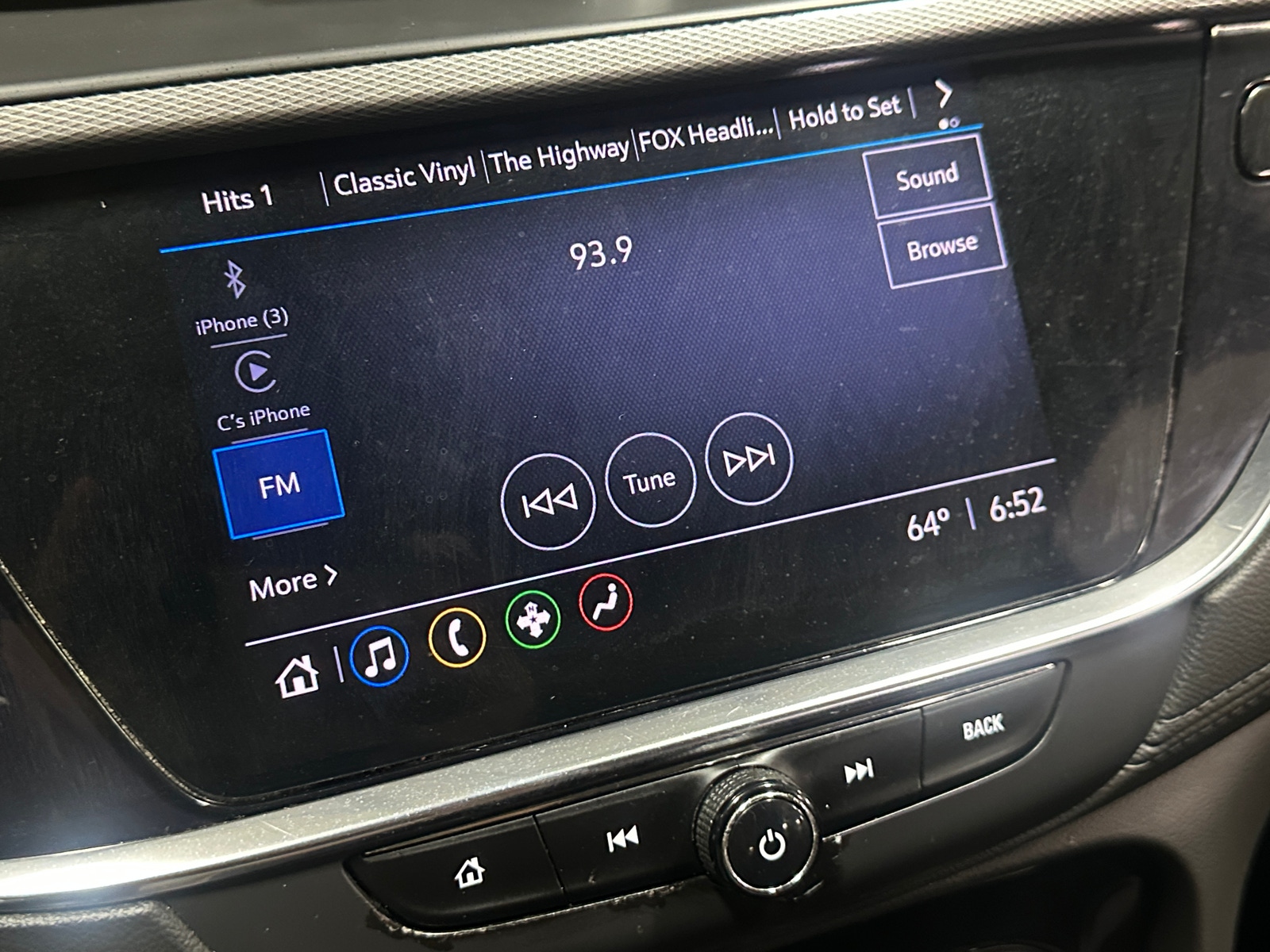 Thumbnail: 2022 Buick Encore GX - 4