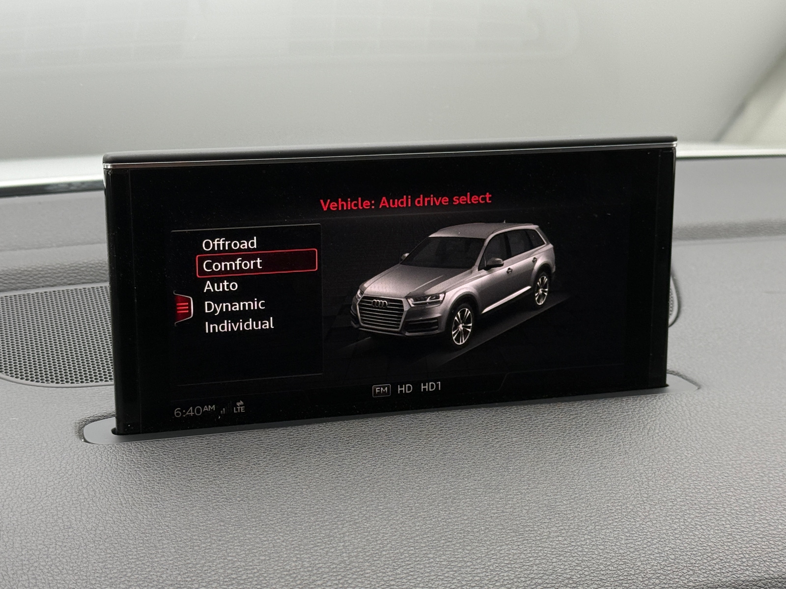 Thumbnail: 2019 Audi Q7 - 3