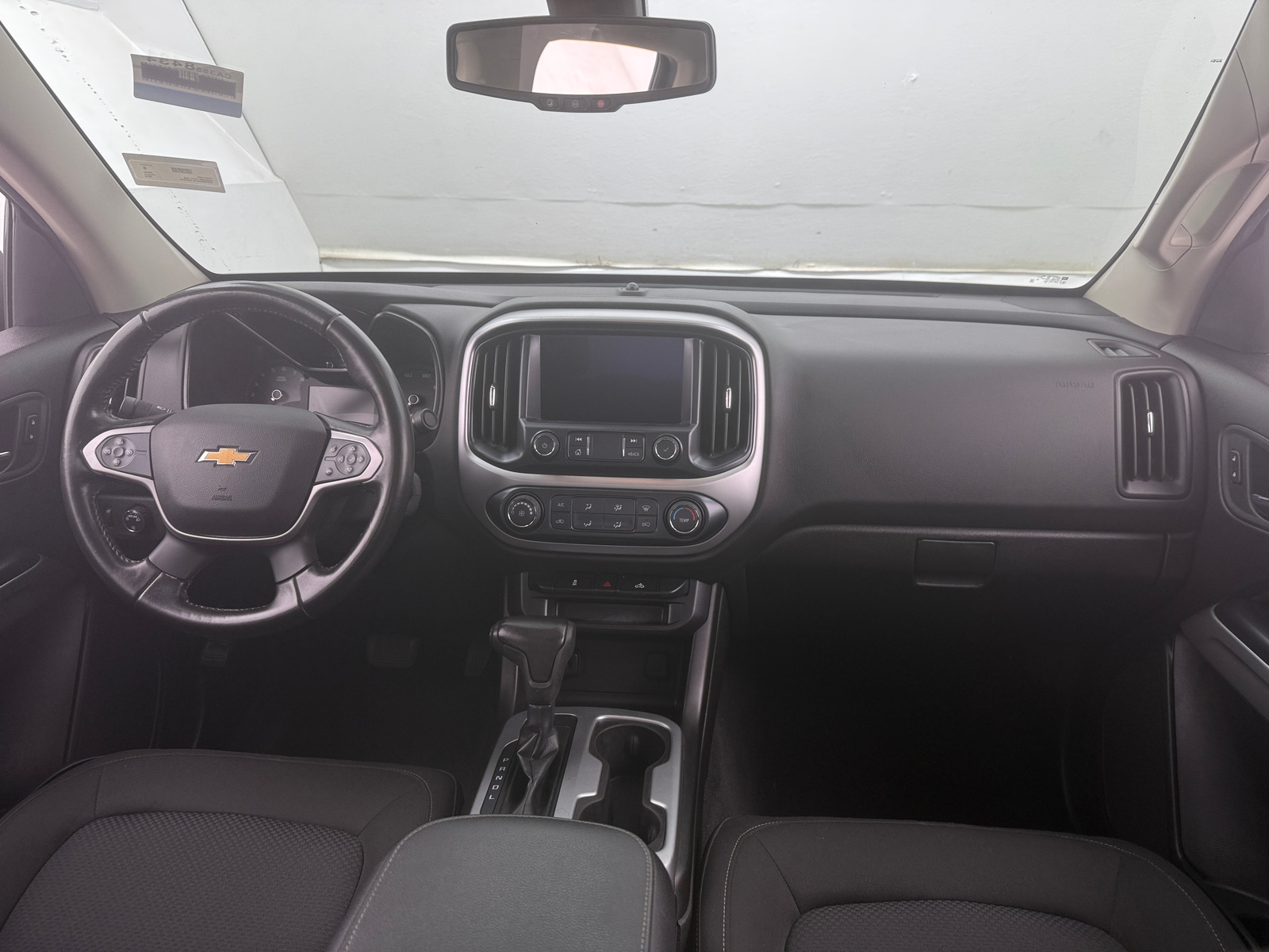 Thumbnail: 2019 Chevrolet Colorado - 3