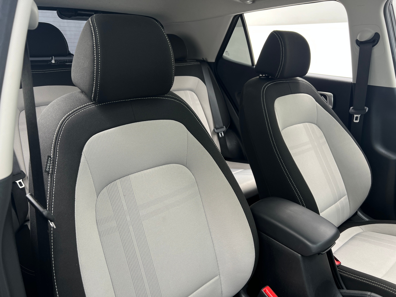 Thumbnail: 2023 Hyundai Venue - 2