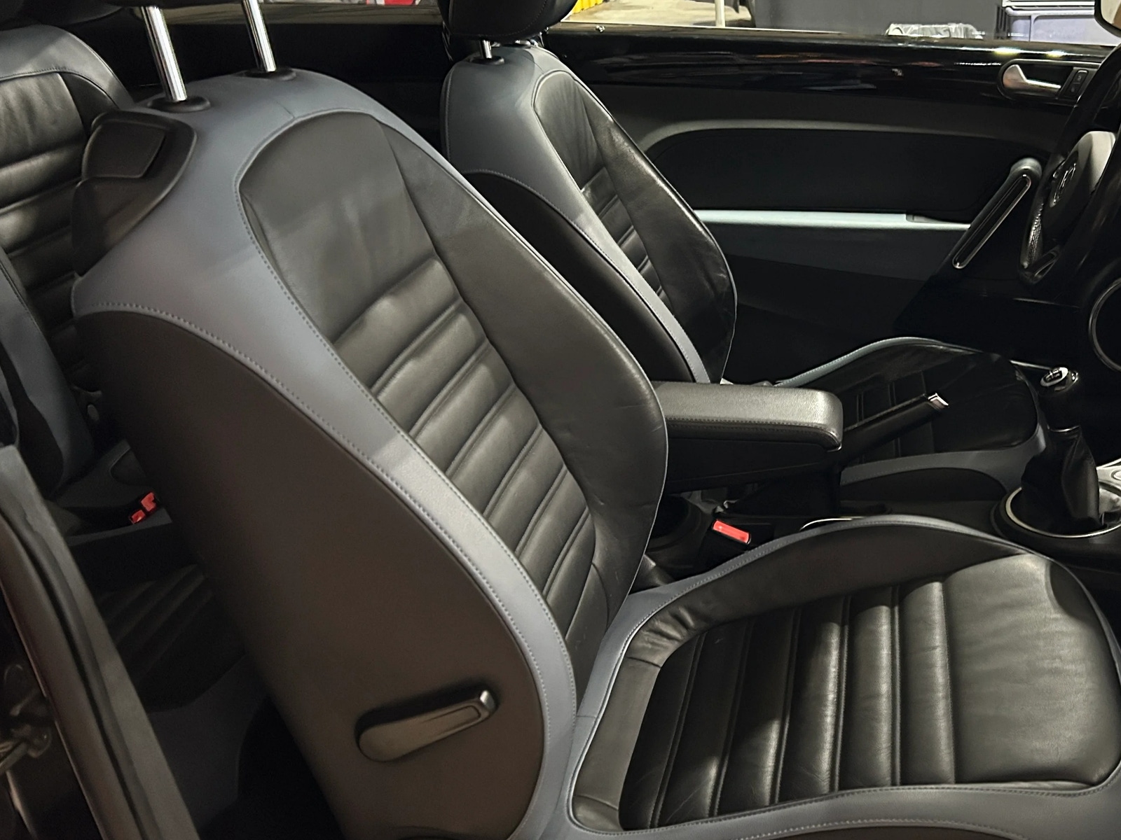 Thumbnail: 2013 Volkswagen Beetle - 2