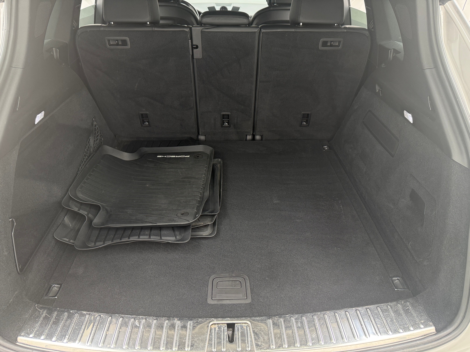 Thumbnail: 2021 Porsche Cayenne - 6