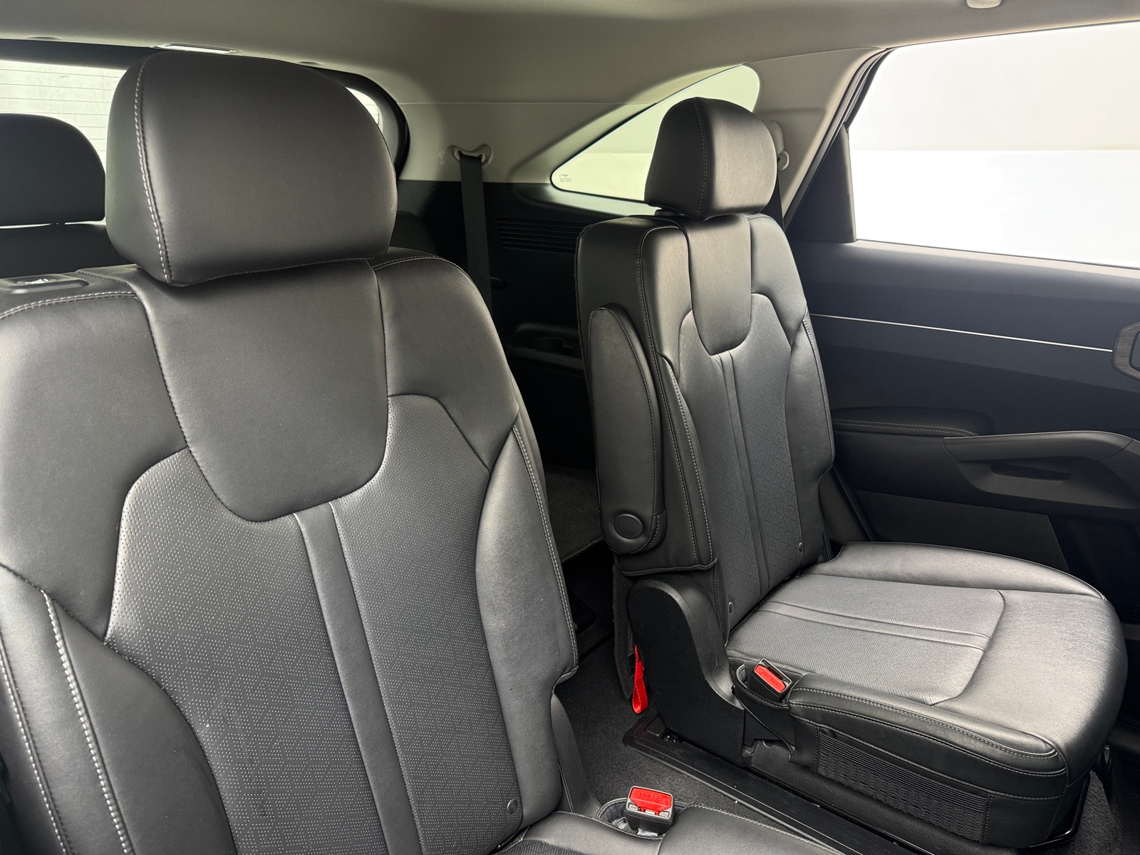 Thumbnail: 2022 Kia Sorento - 5