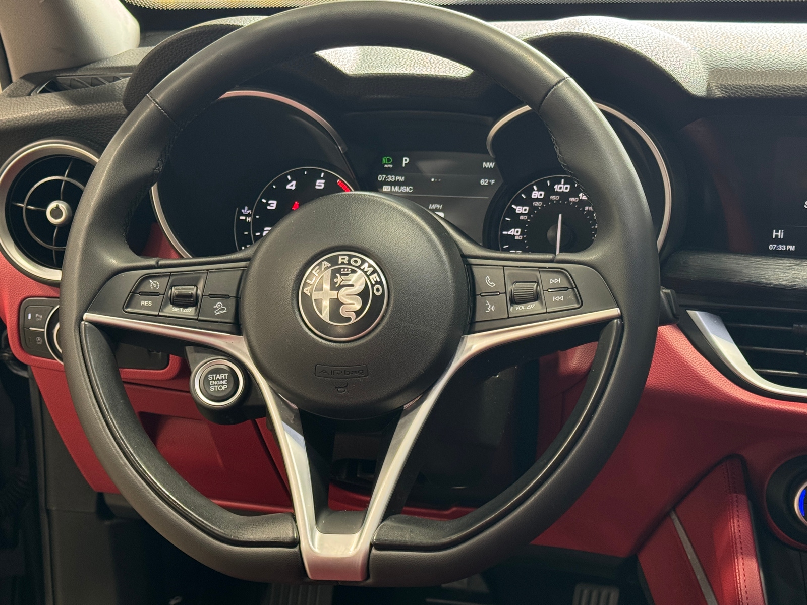 Thumbnail: 2019 Alfa Romeo Stelvio - 4