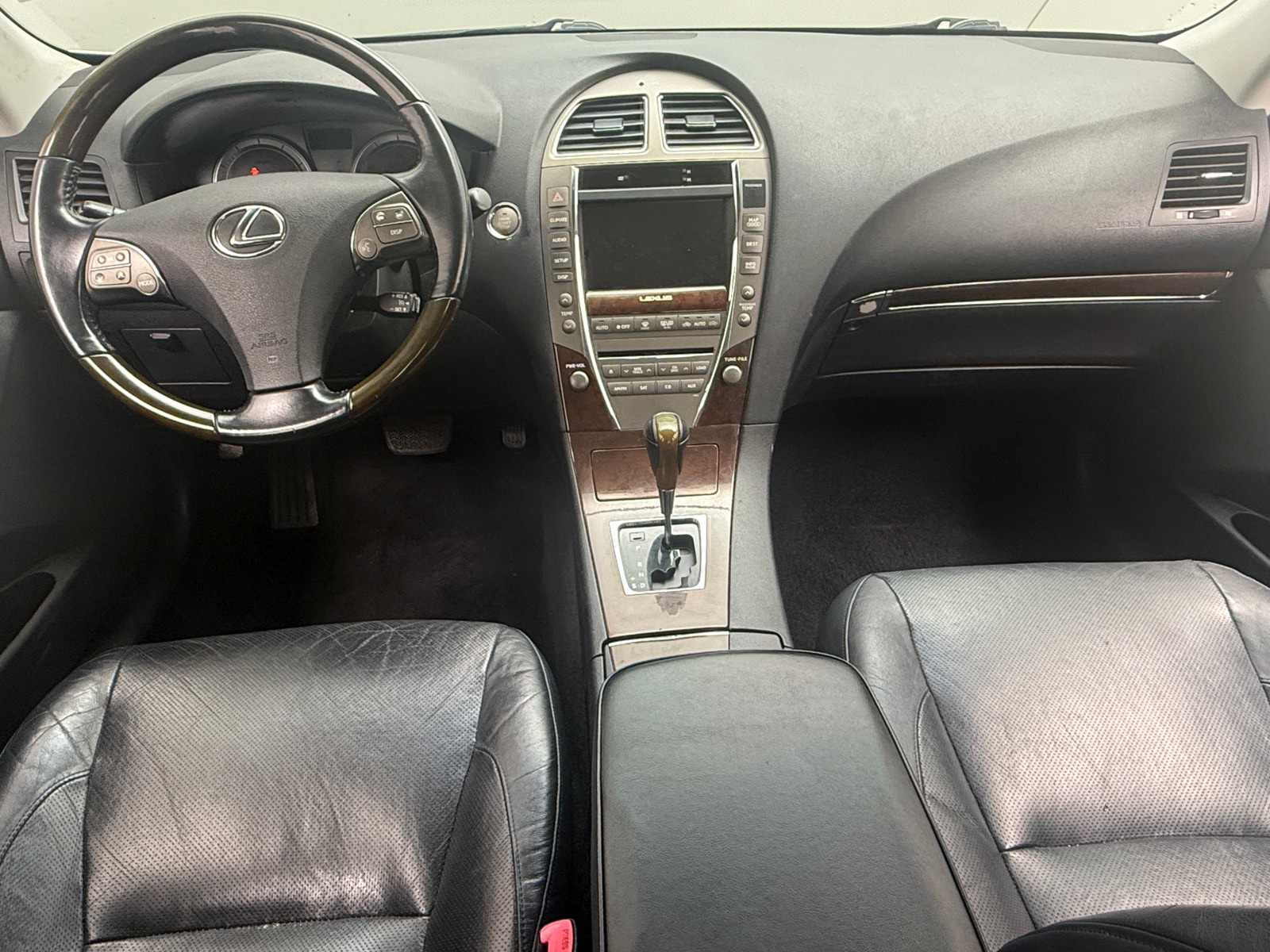 Thumbnail: 2010 Lexus ES - 2